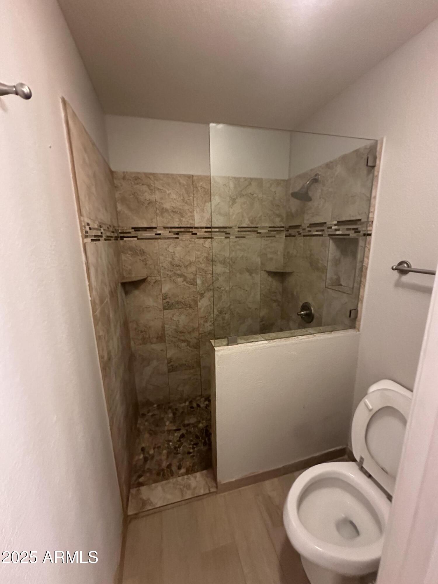 1880 E MORTEN Avenue, 239