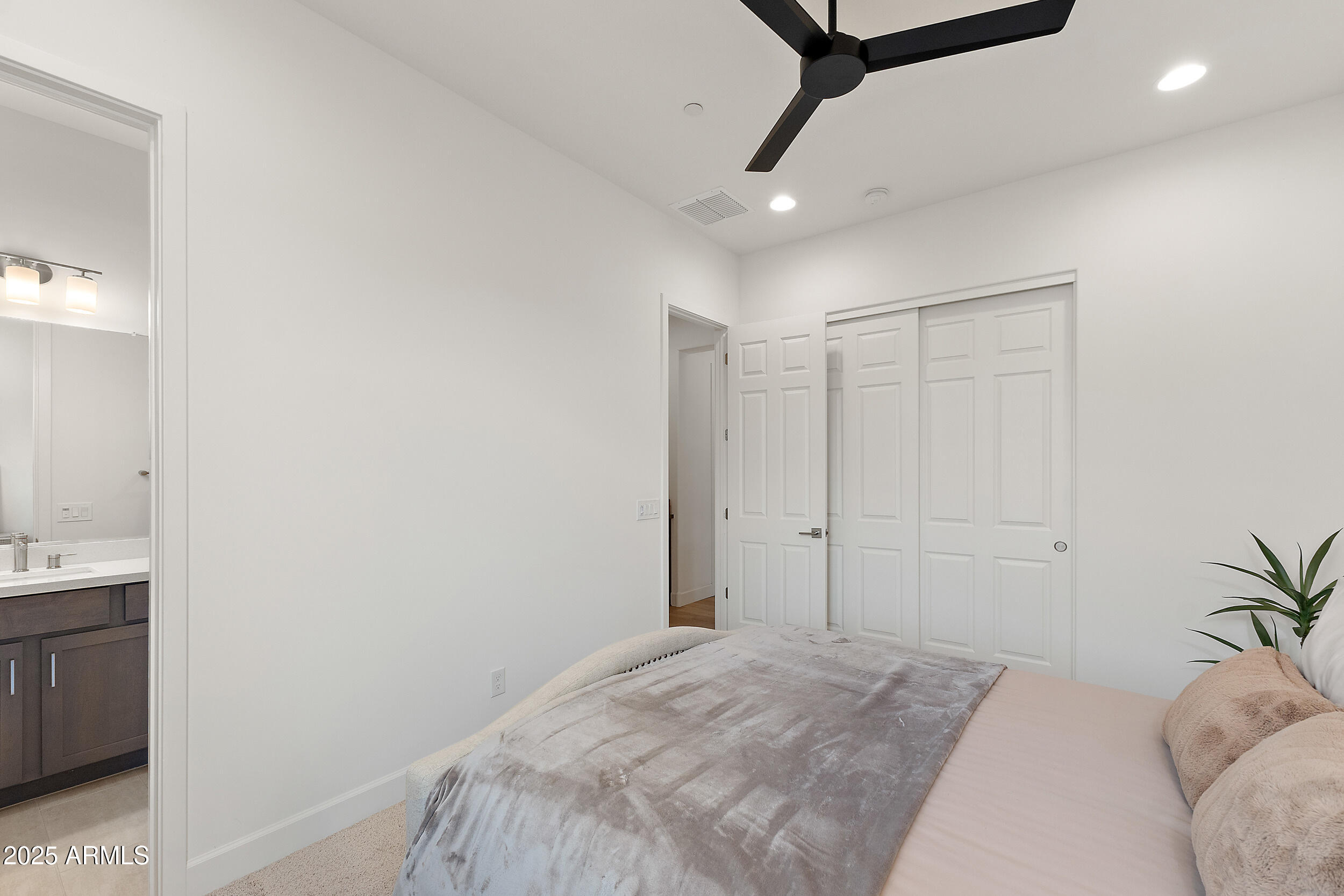 29348 N CLEAR RIDGE Road