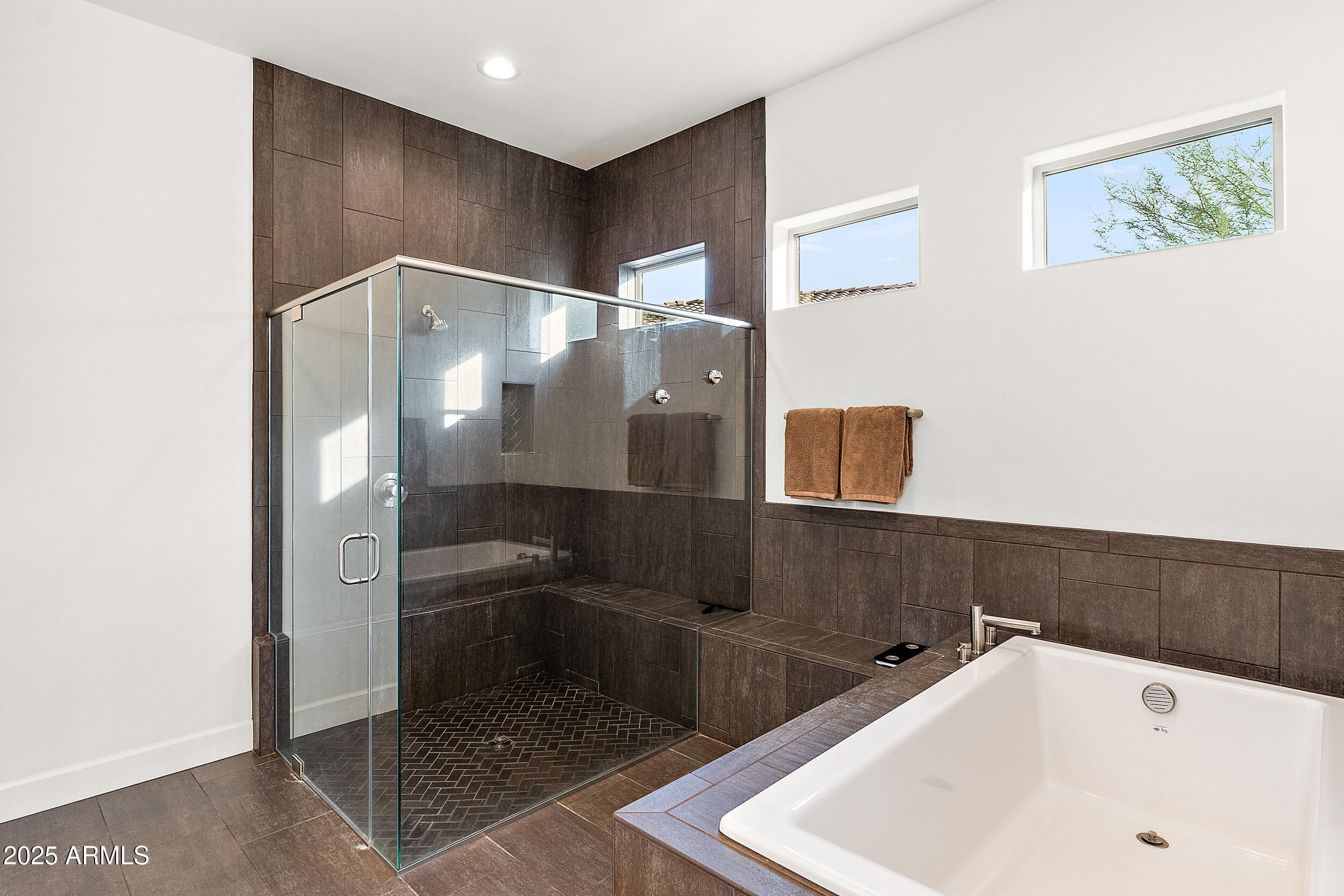 29348 N CLEAR RIDGE Road