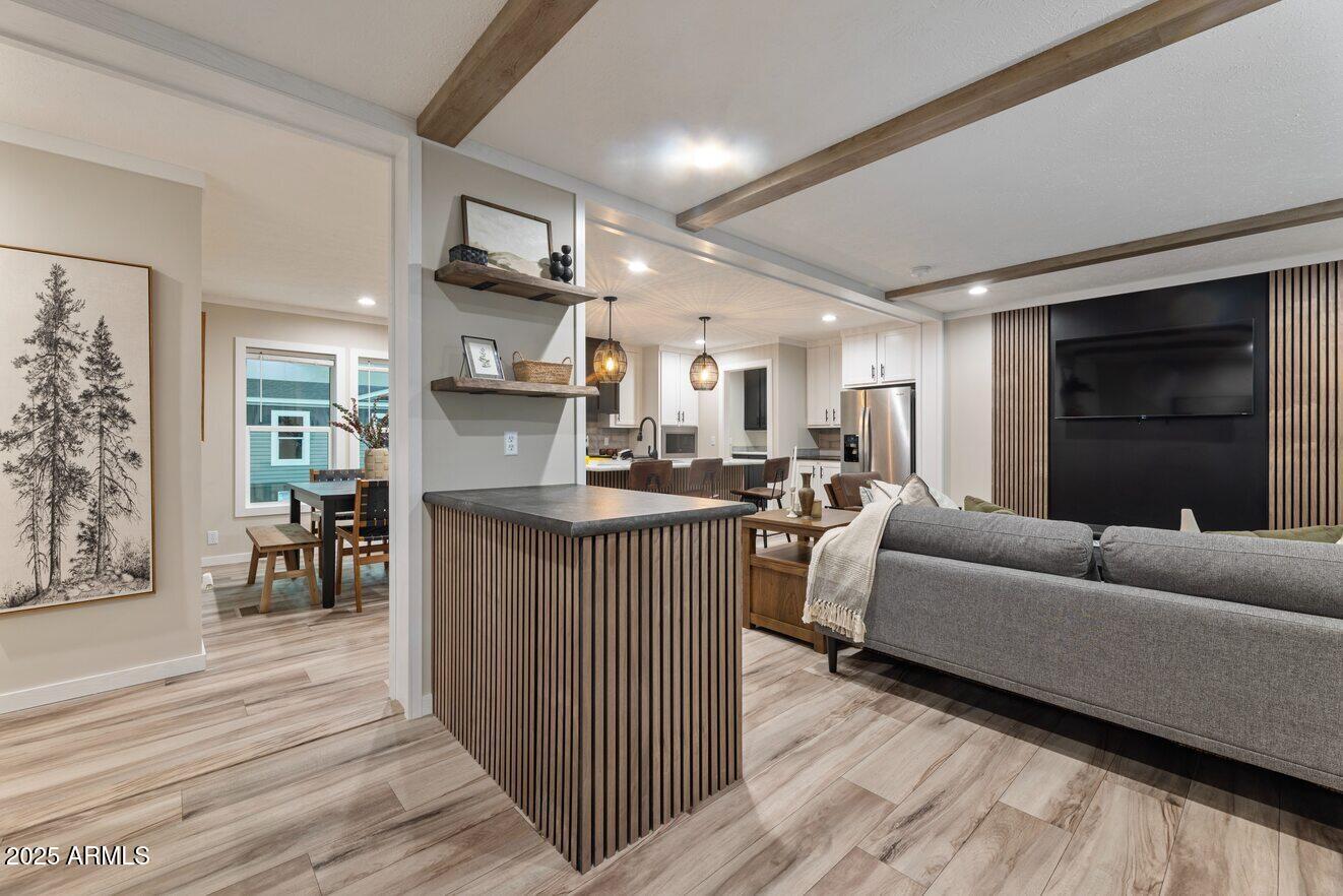 2604 E 9th Sundown Lane