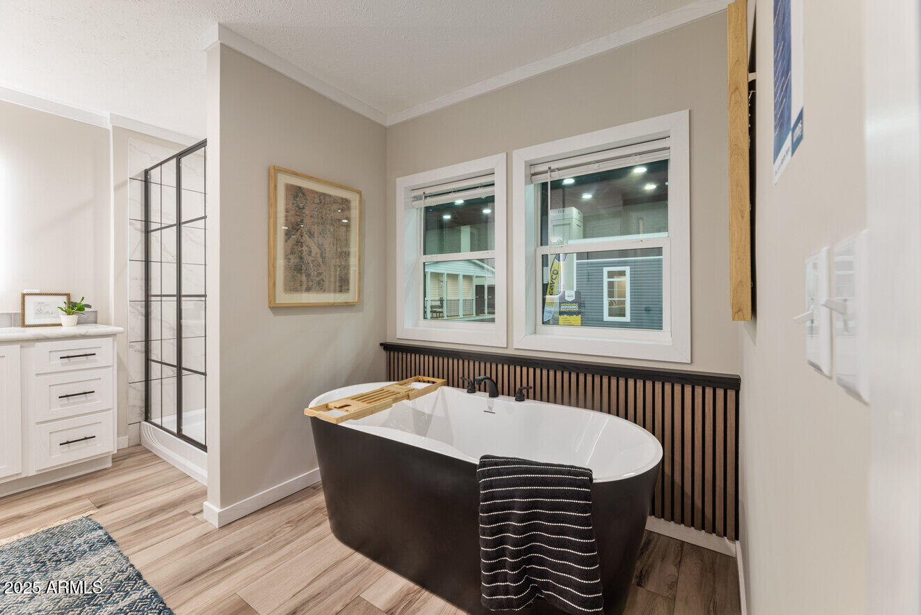 2604 E 9th Sundown Lane