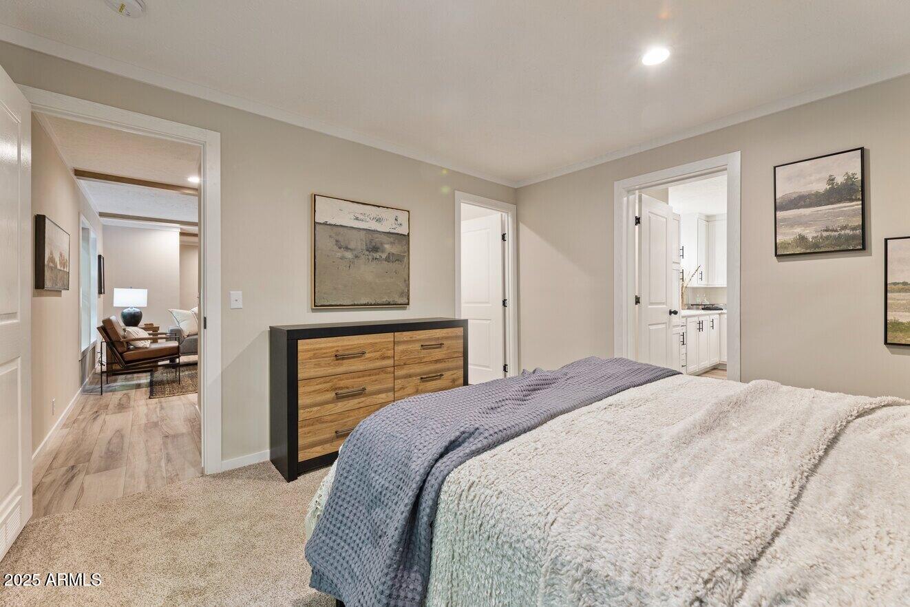 2604 E 9th Sundown Lane