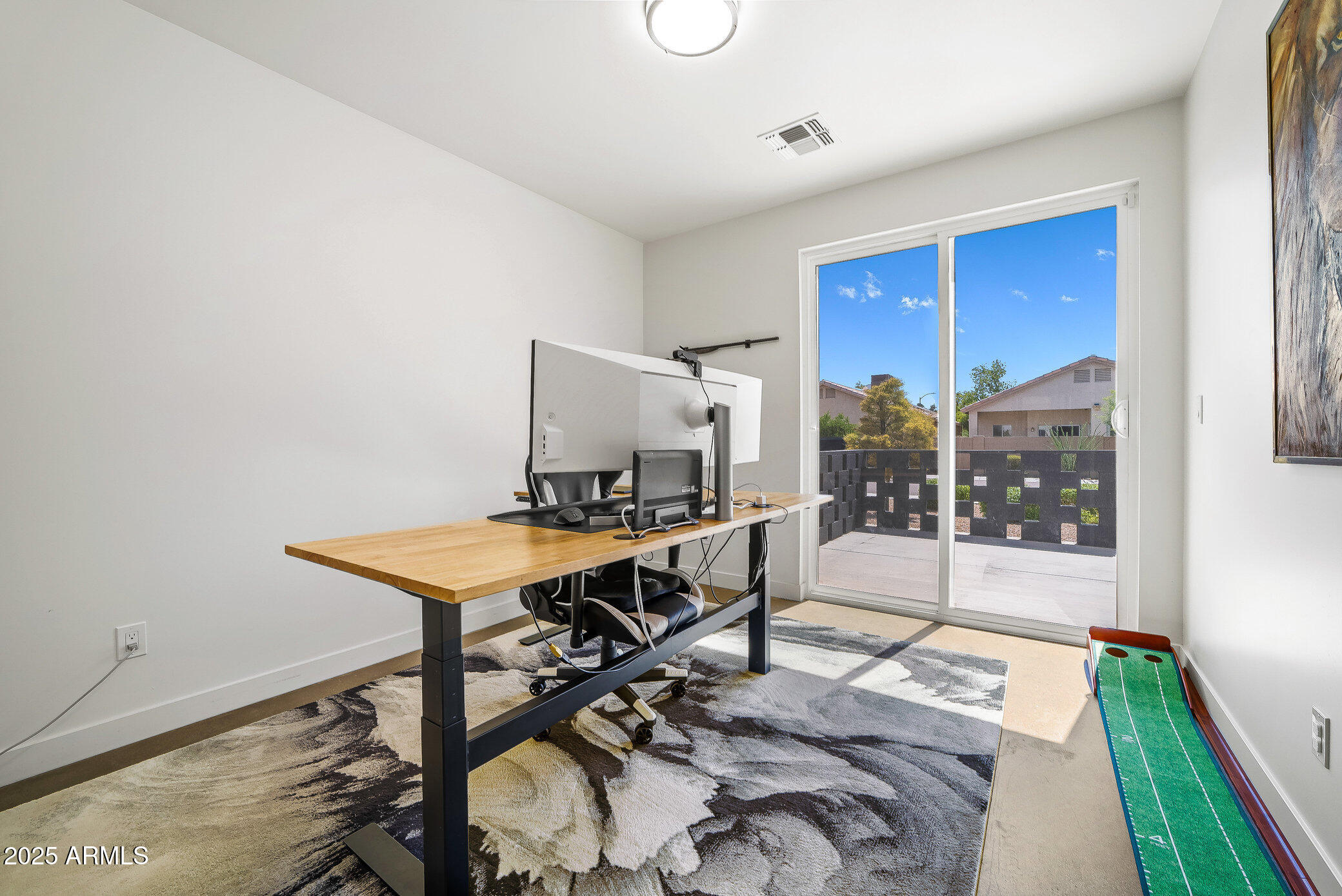 2914 E BLANCHE Drive