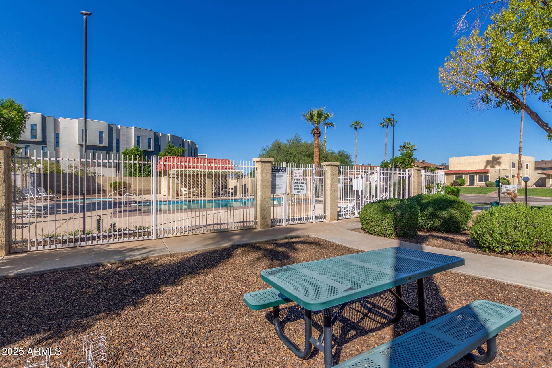 1276 N 84TH Place