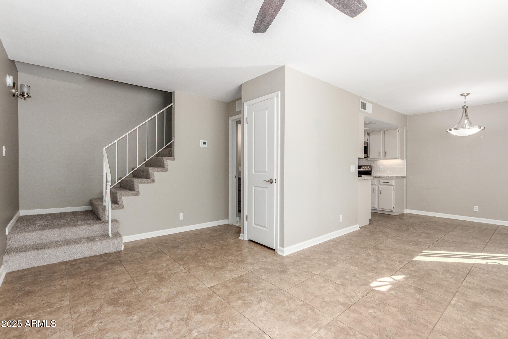 1276 N 84TH Place