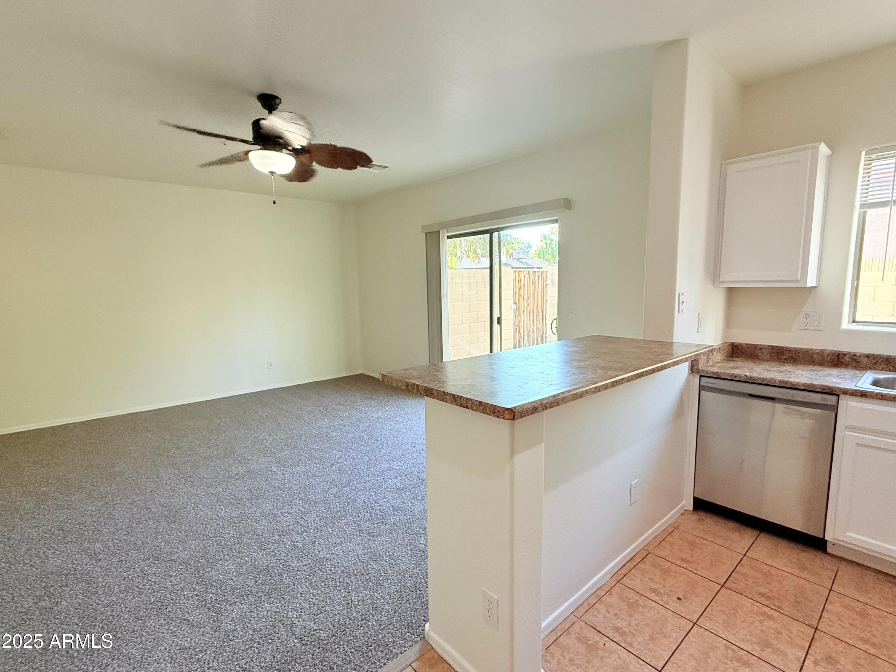 15818 N 25TH Street, 104