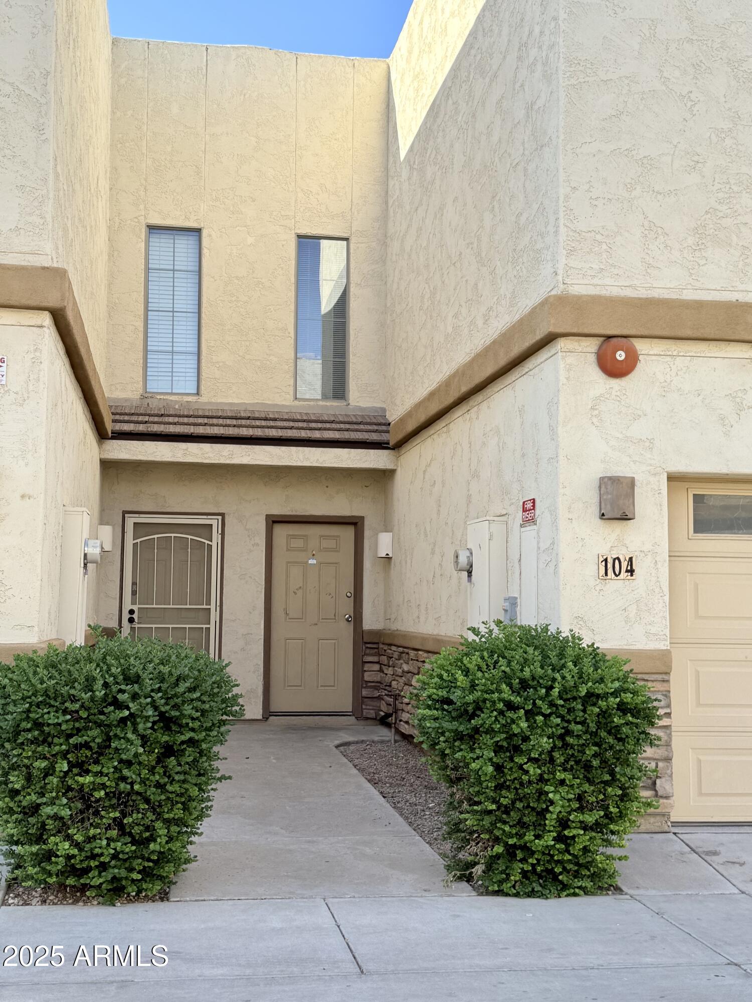 15818 N 25TH Street, 104