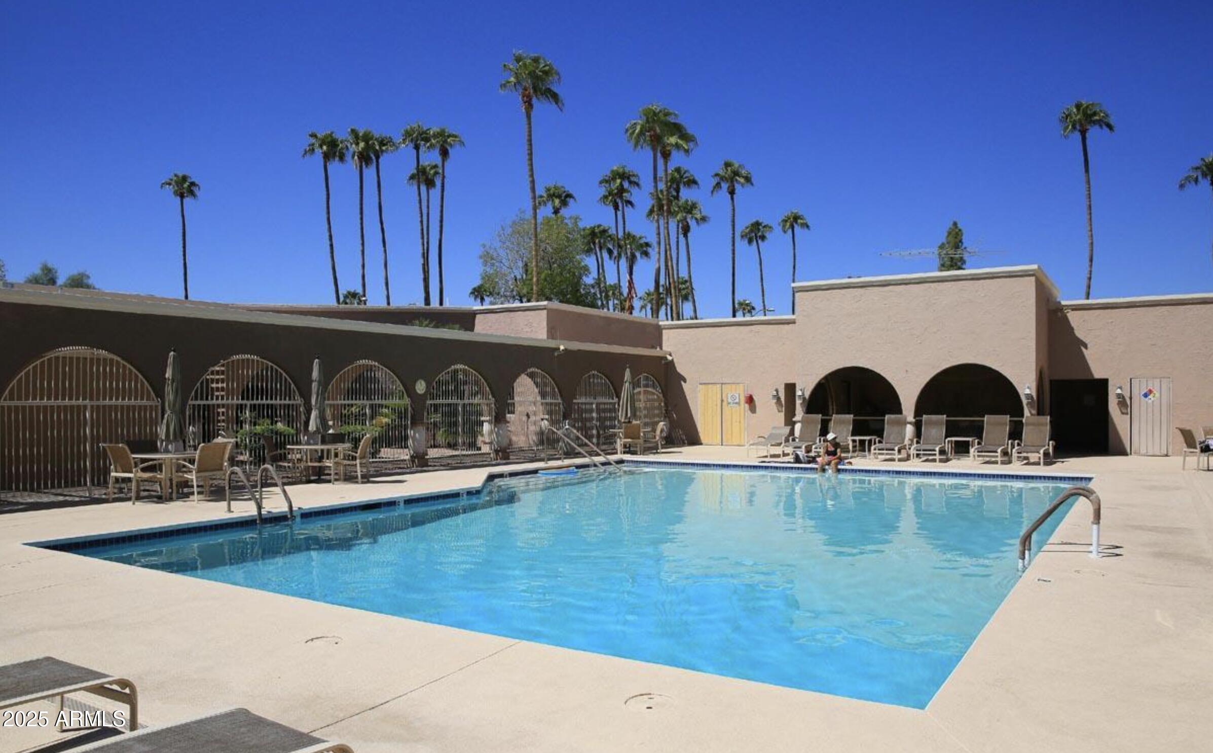 7840 E CAMELBACK Road E, 303