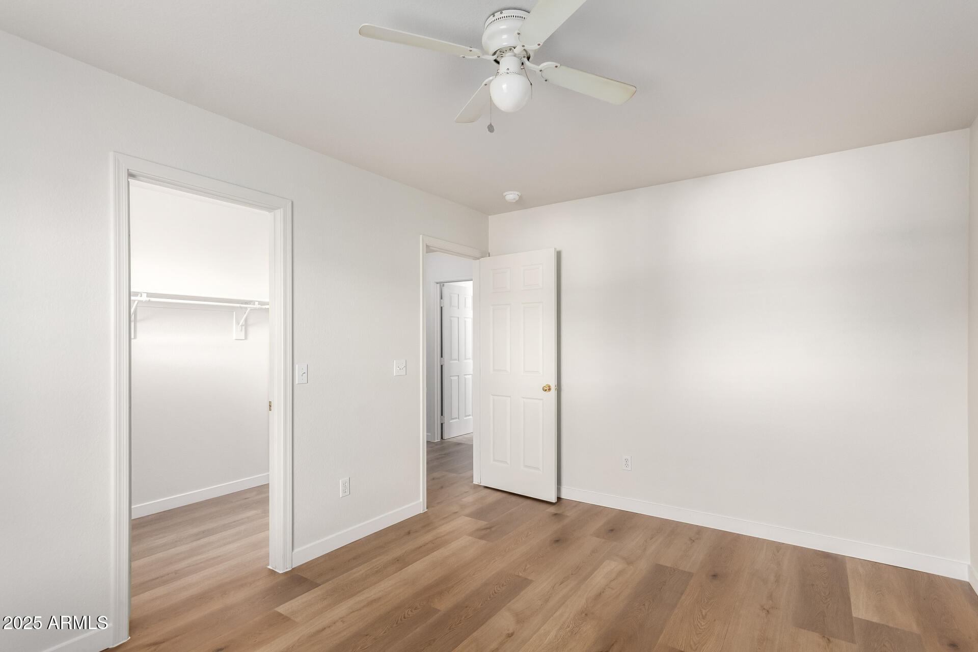 8504 E LINDNER Avenue