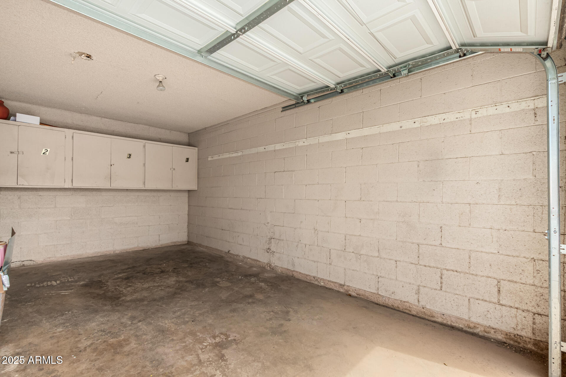 2633 W OCOTILLO Road, 3