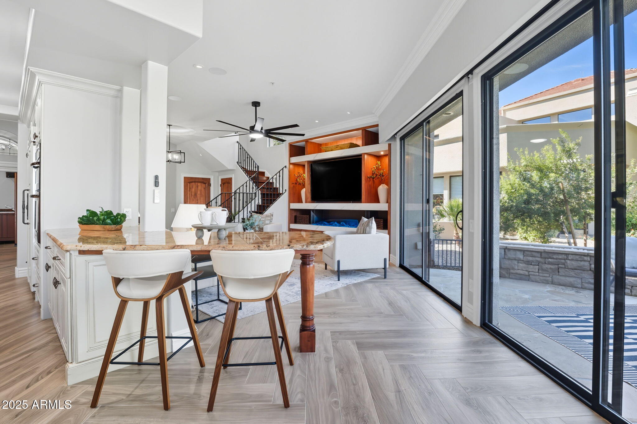 8989 N GAINEY CENTER Drive, 114