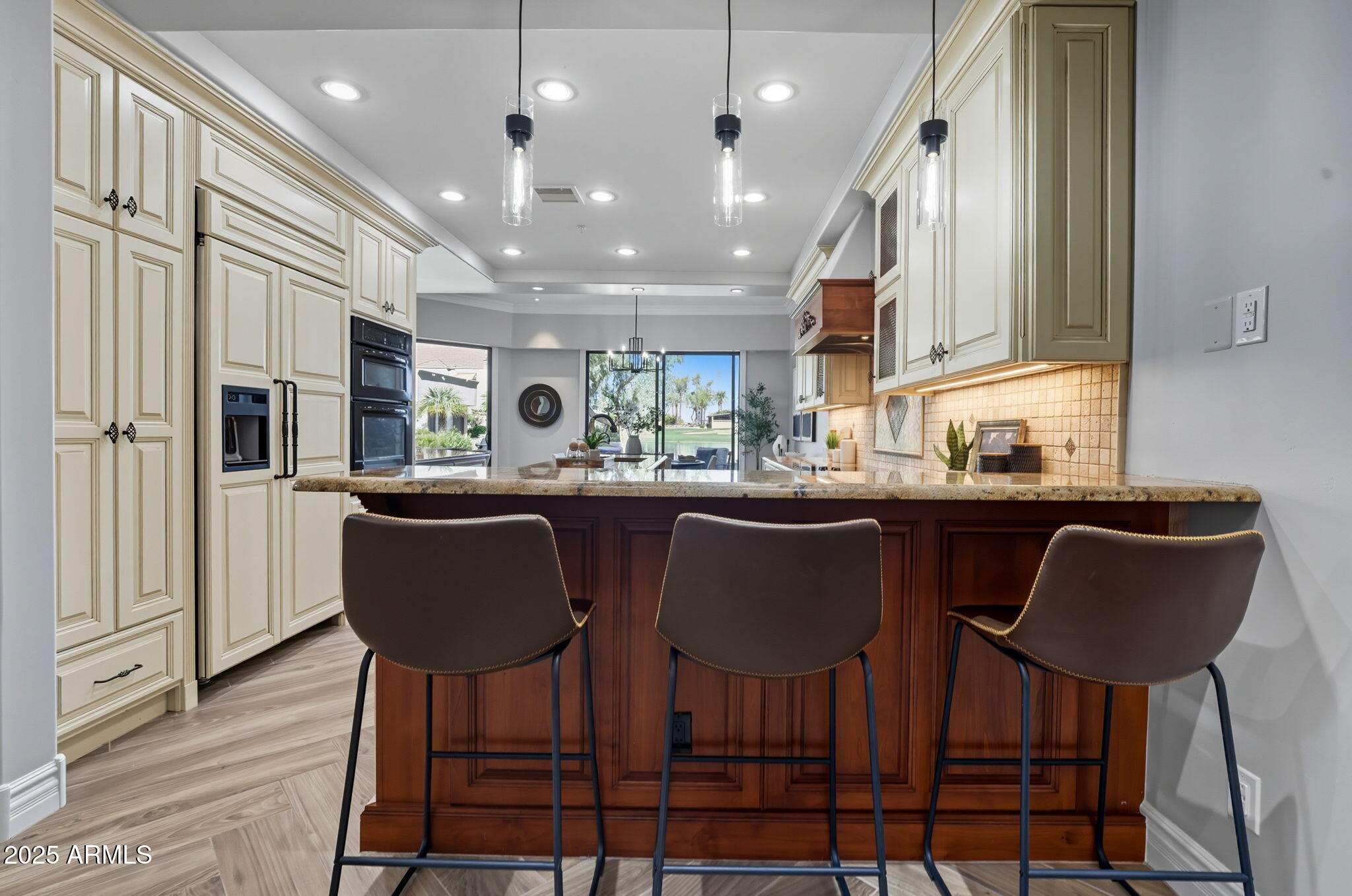 8989 N GAINEY CENTER Drive, 114