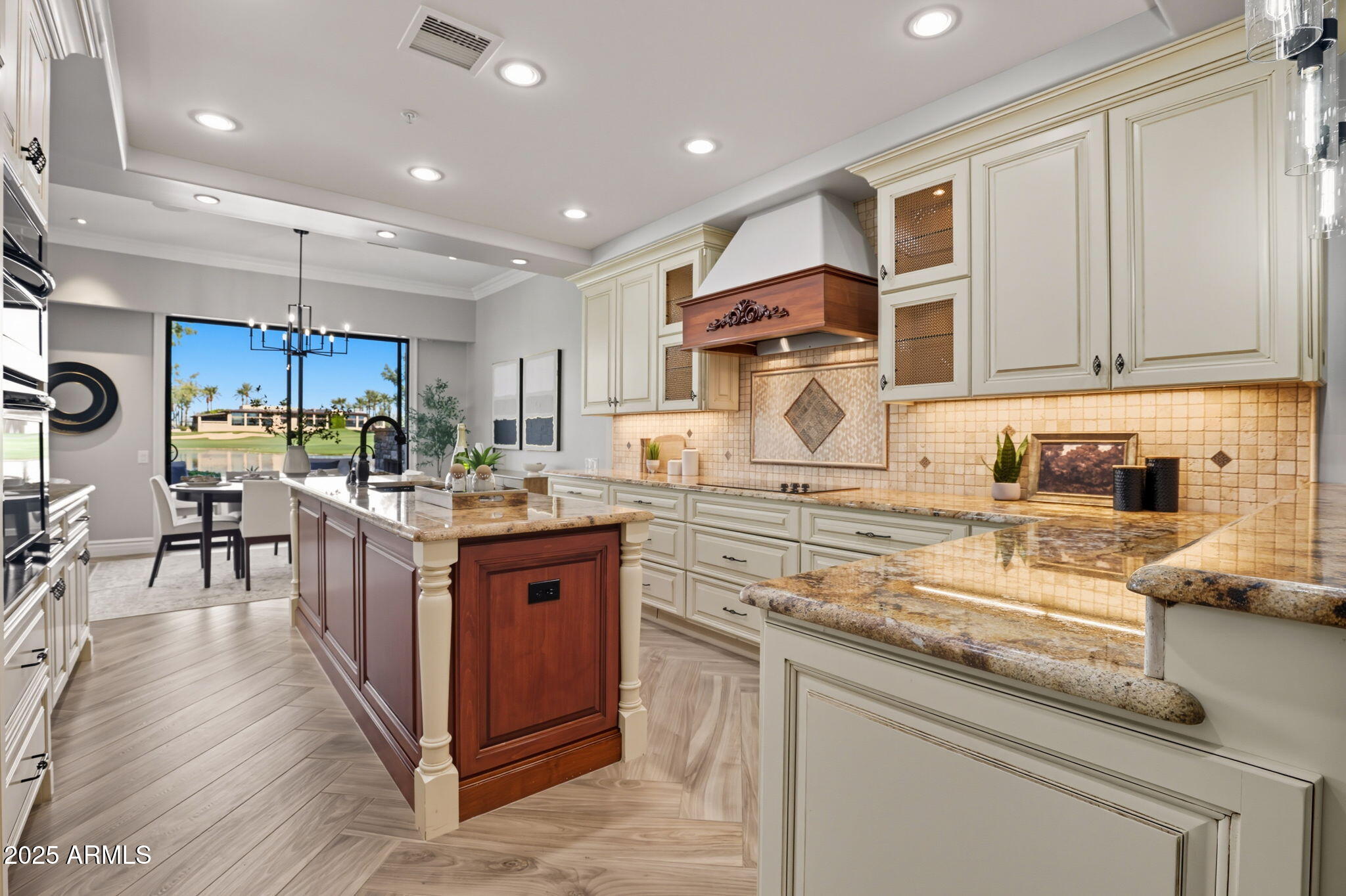 8989 N GAINEY CENTER Drive, 114