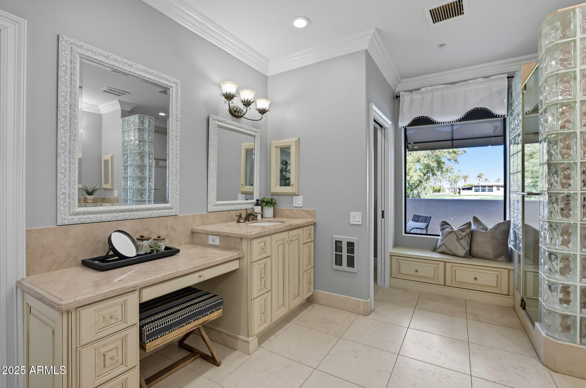 8989 N GAINEY CENTER Drive, 114