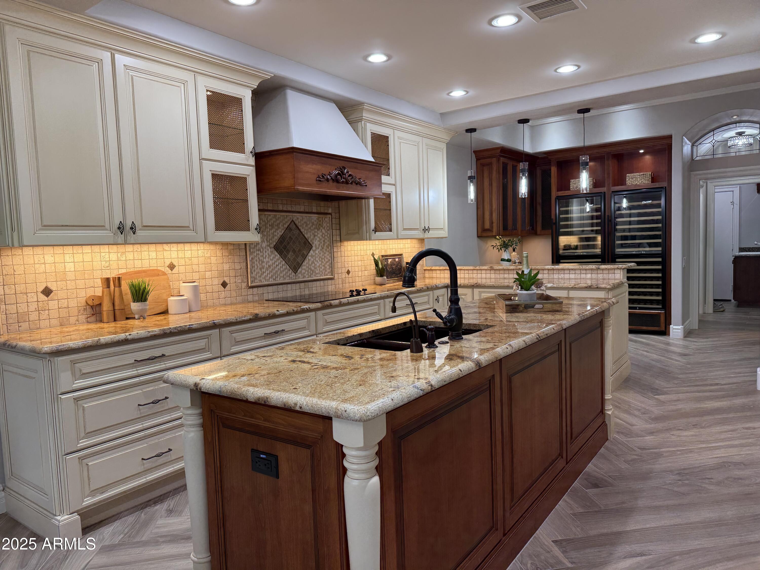 8989 N GAINEY CENTER Drive, 114