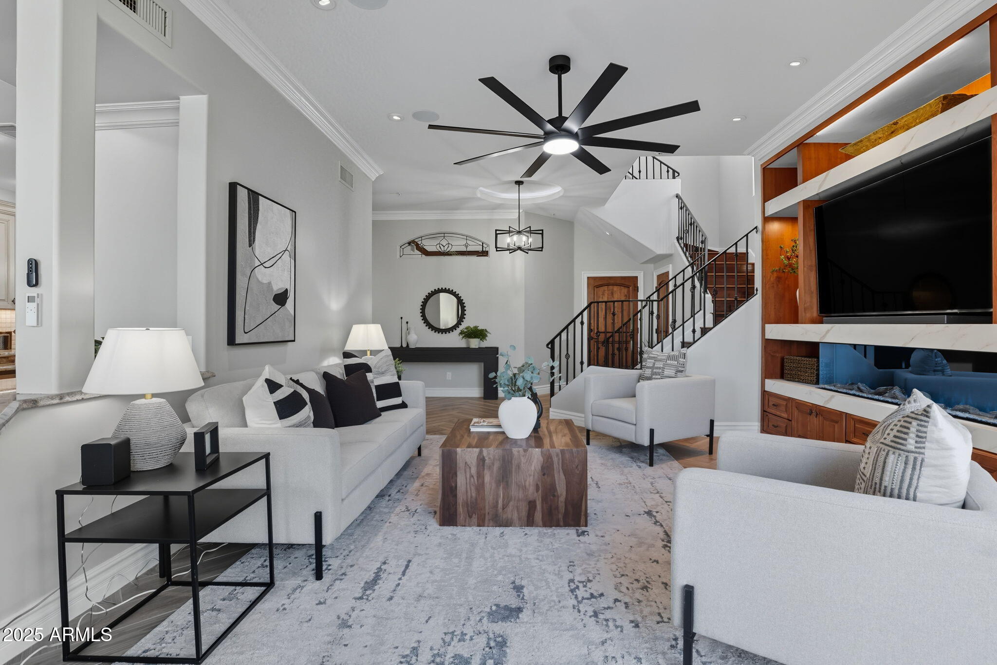 8989 N GAINEY CENTER Drive, 114