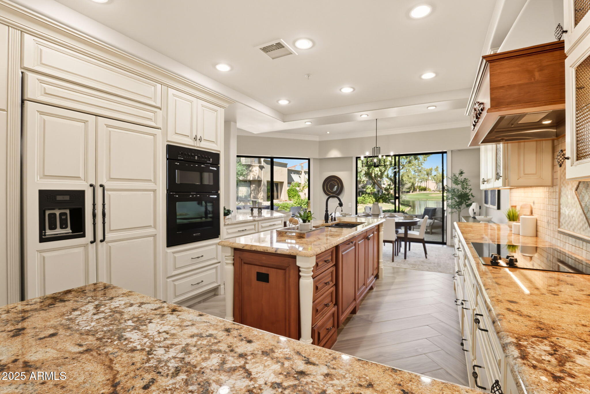 8989 N GAINEY CENTER Drive, 114