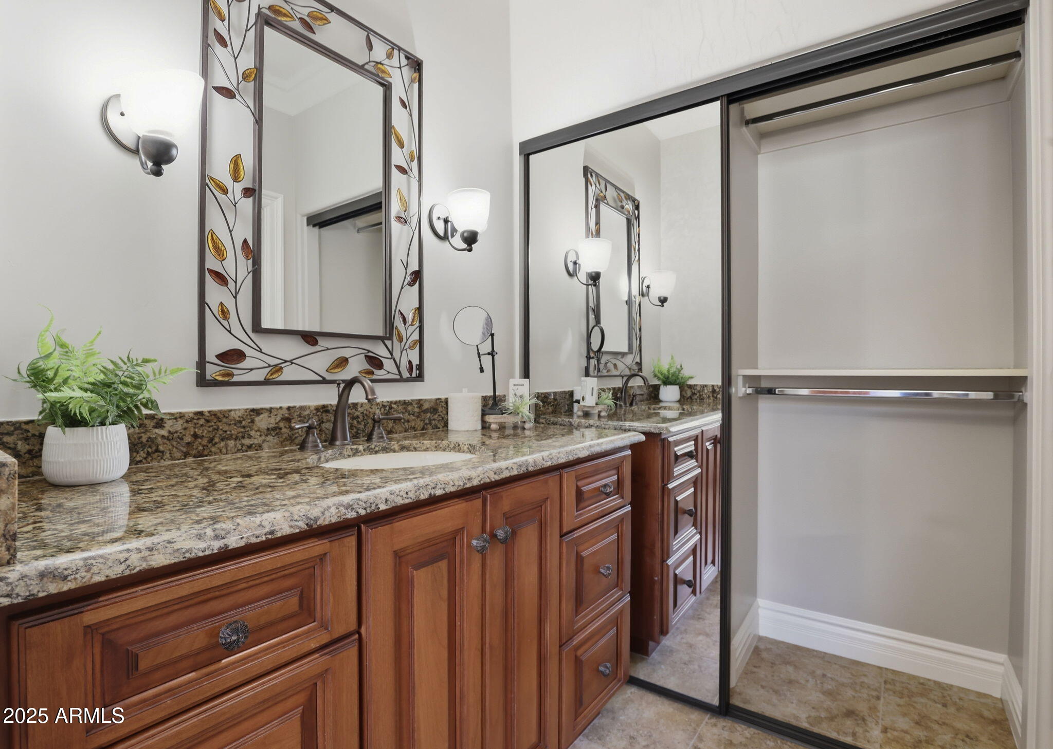 8989 N GAINEY CENTER Drive, 114