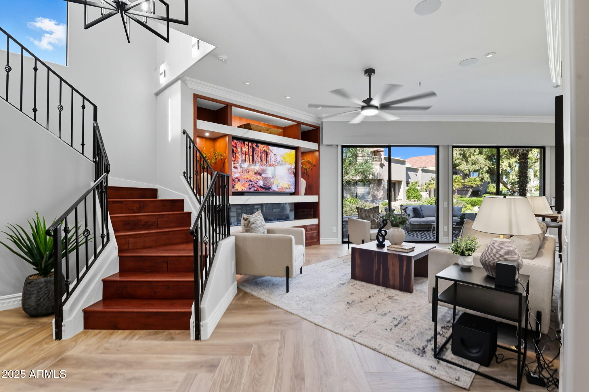 8989 N GAINEY CENTER Drive, 114