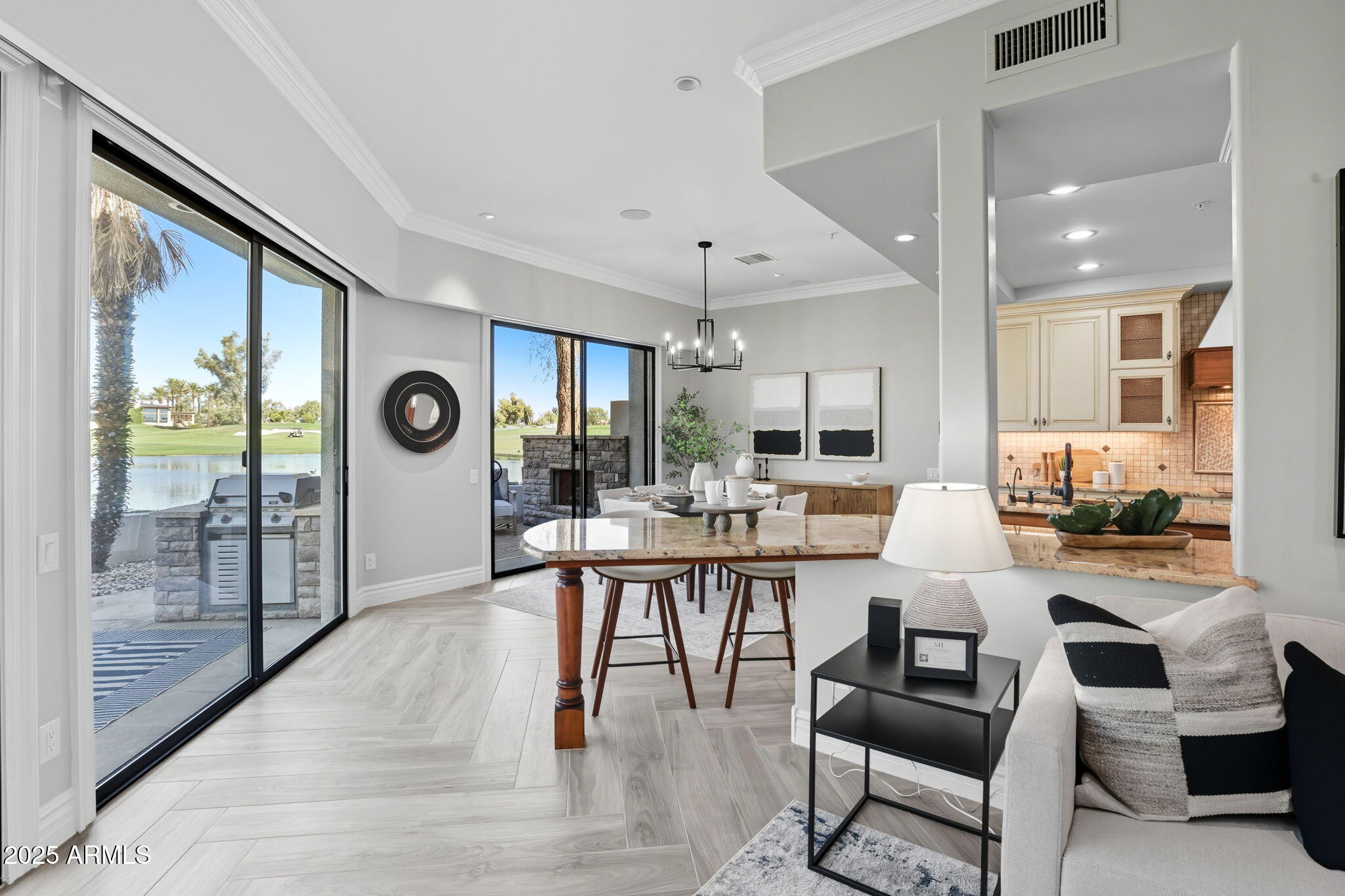 8989 N GAINEY CENTER Drive, 114