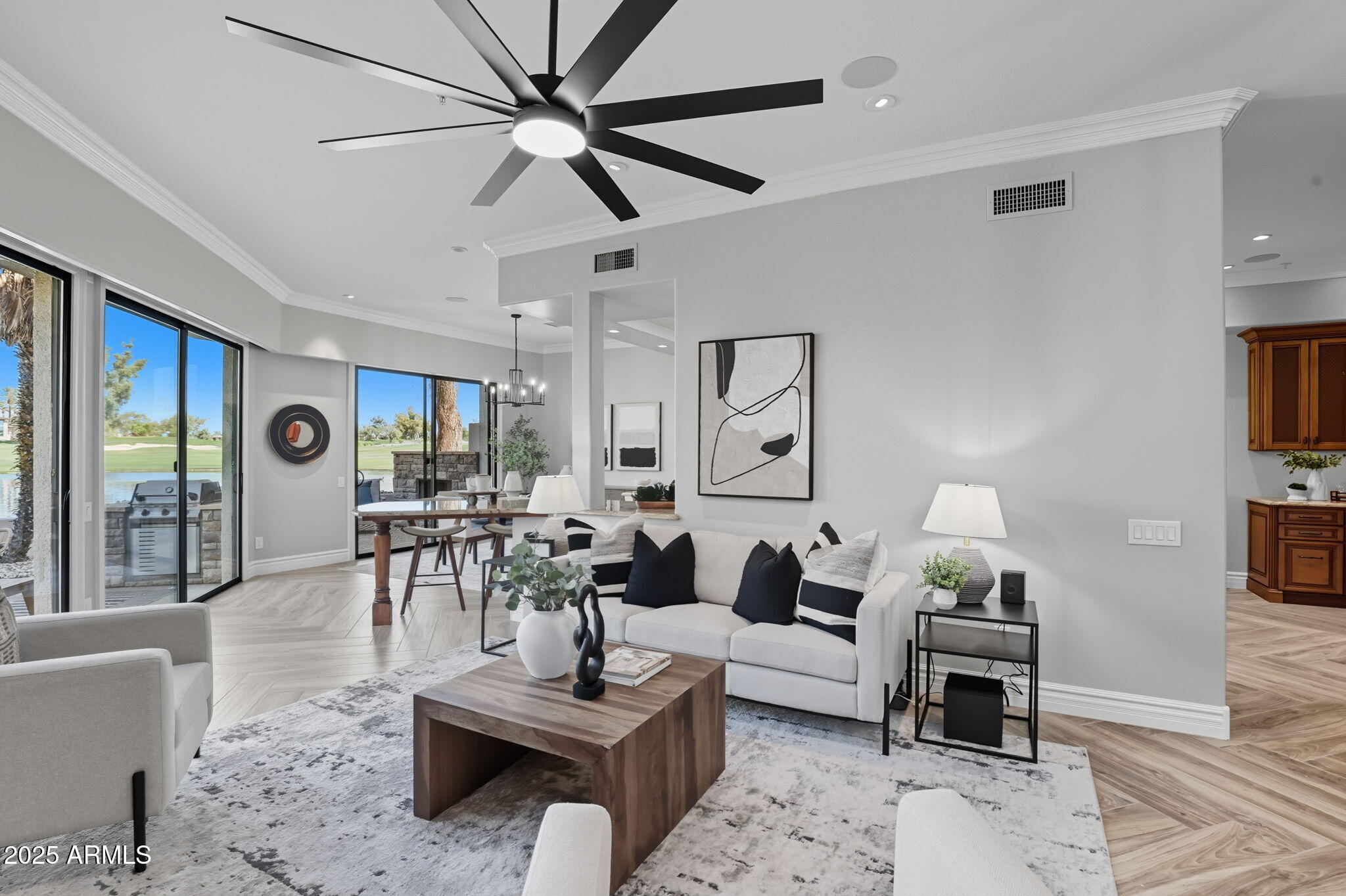 8989 N GAINEY CENTER Drive, 114