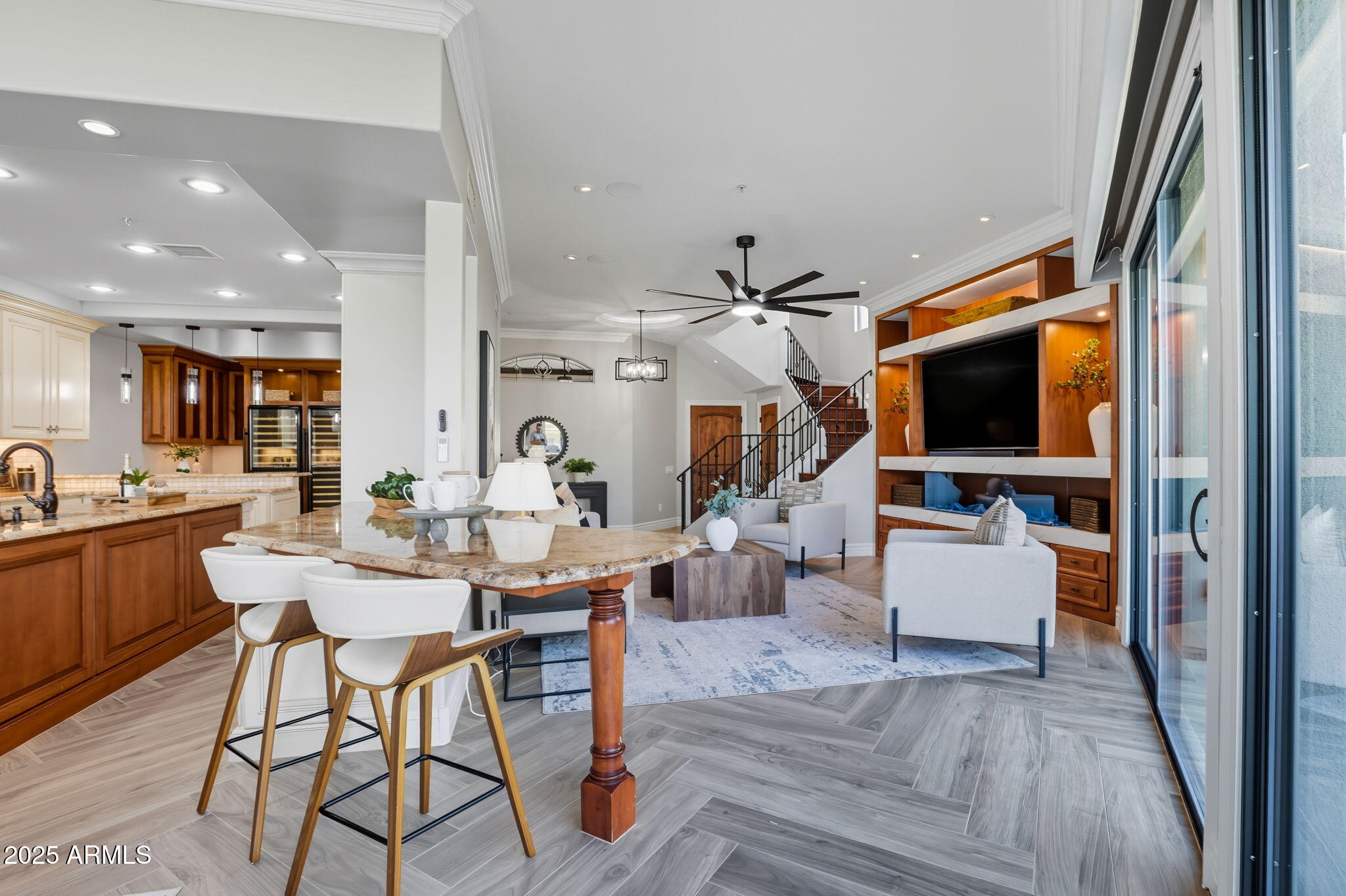 8989 N GAINEY CENTER Drive, 114