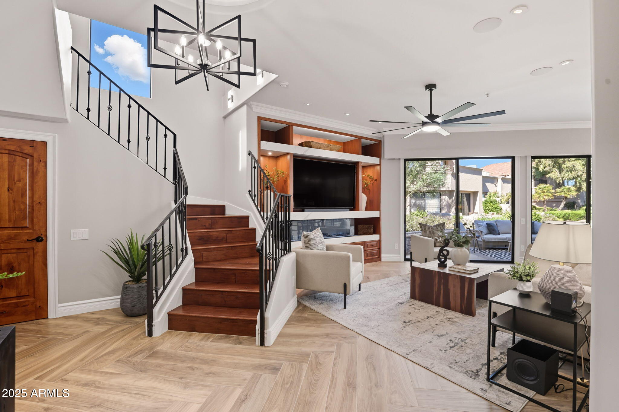 8989 N GAINEY CENTER Drive, 114