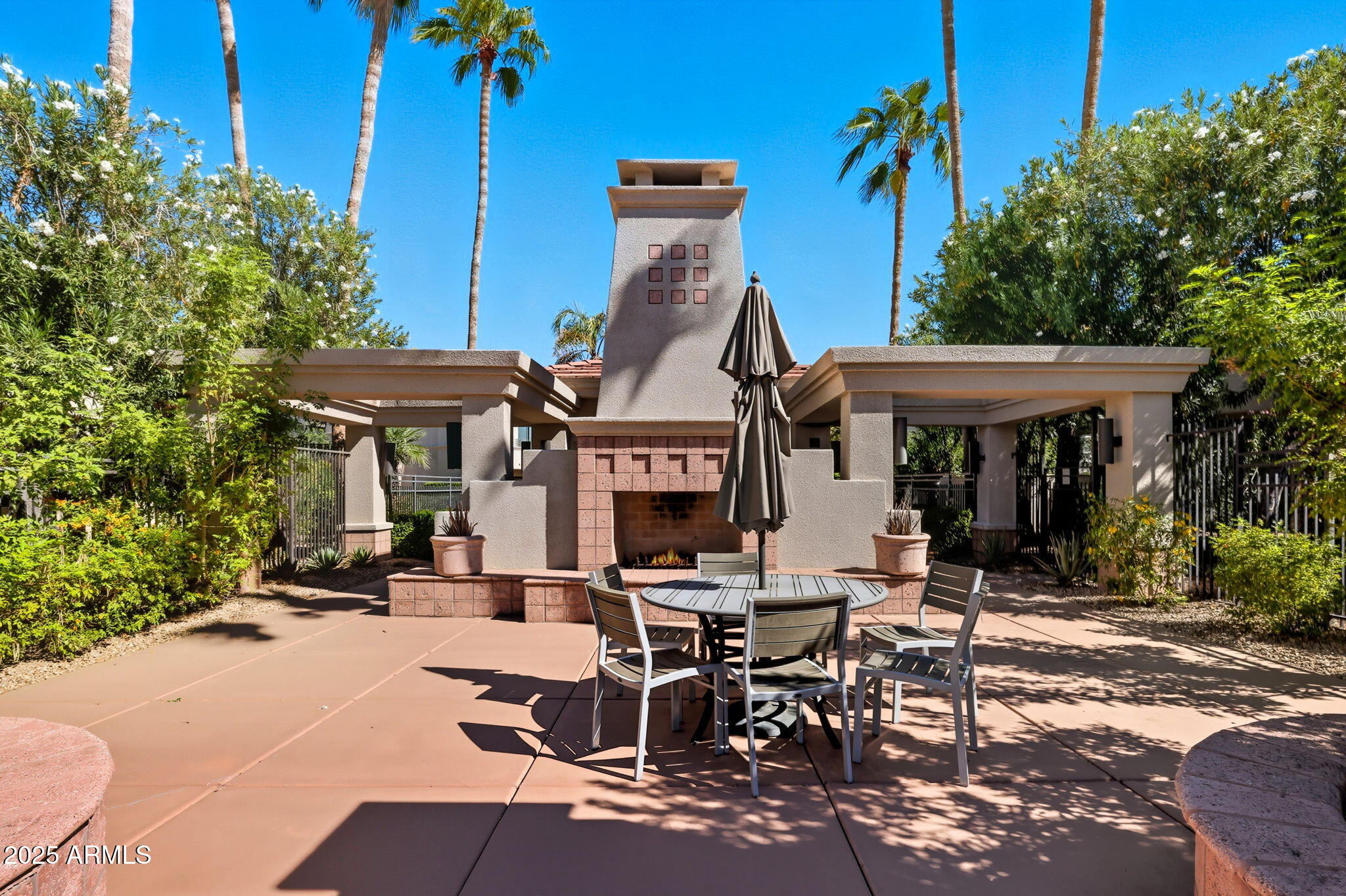 8989 N GAINEY CENTER Drive, 114