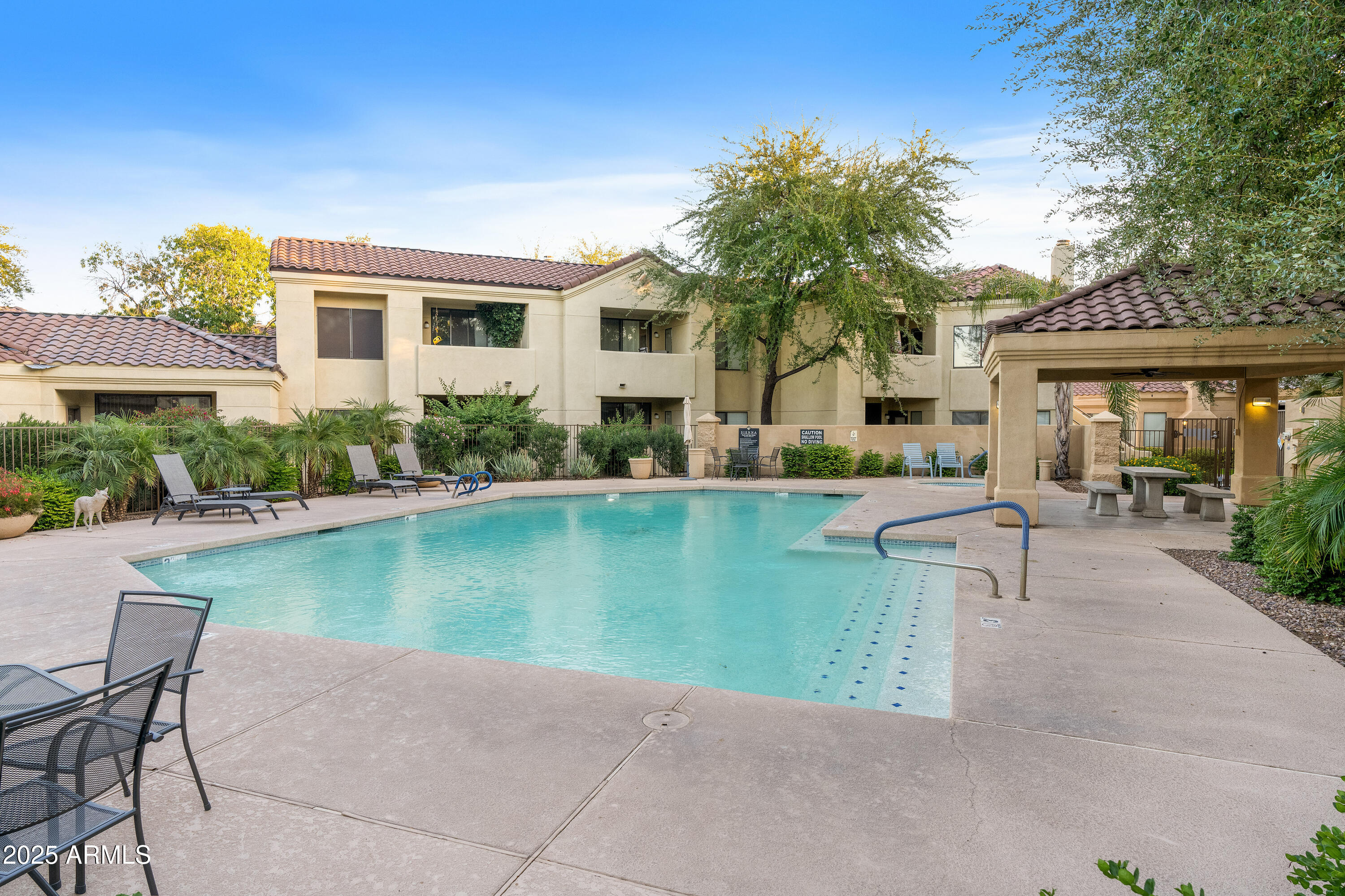 7575 E INDIAN BEND Road, 1120
