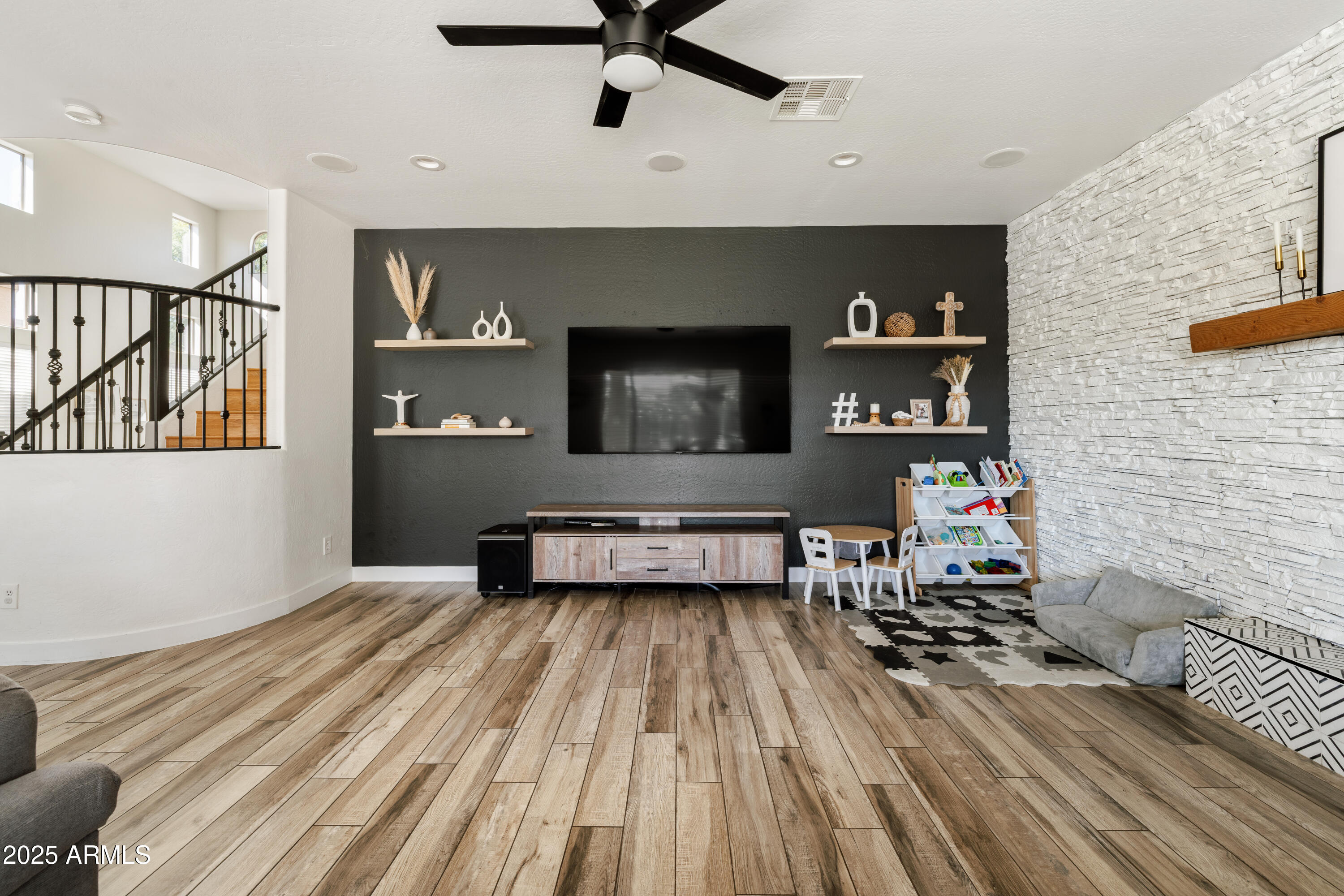 27813 N GIDIYUP Trail