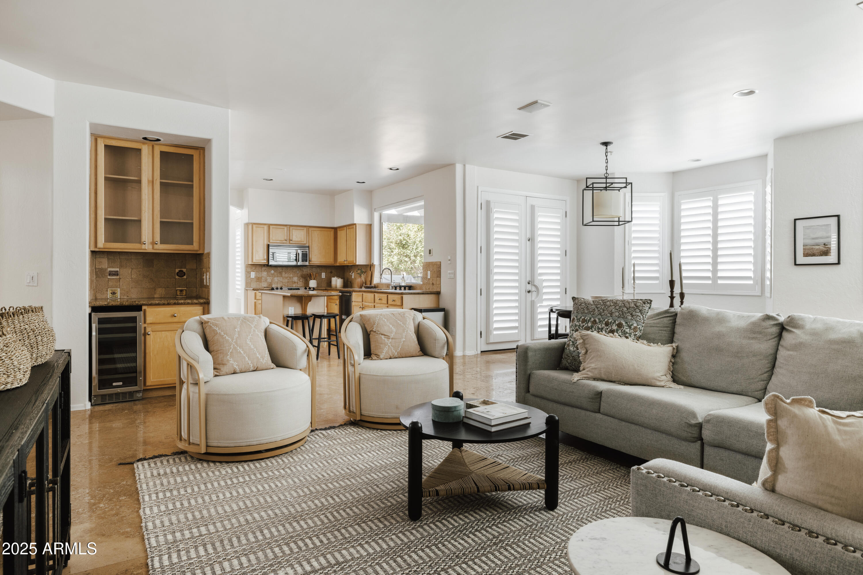 7336 E RUSTLING Pass