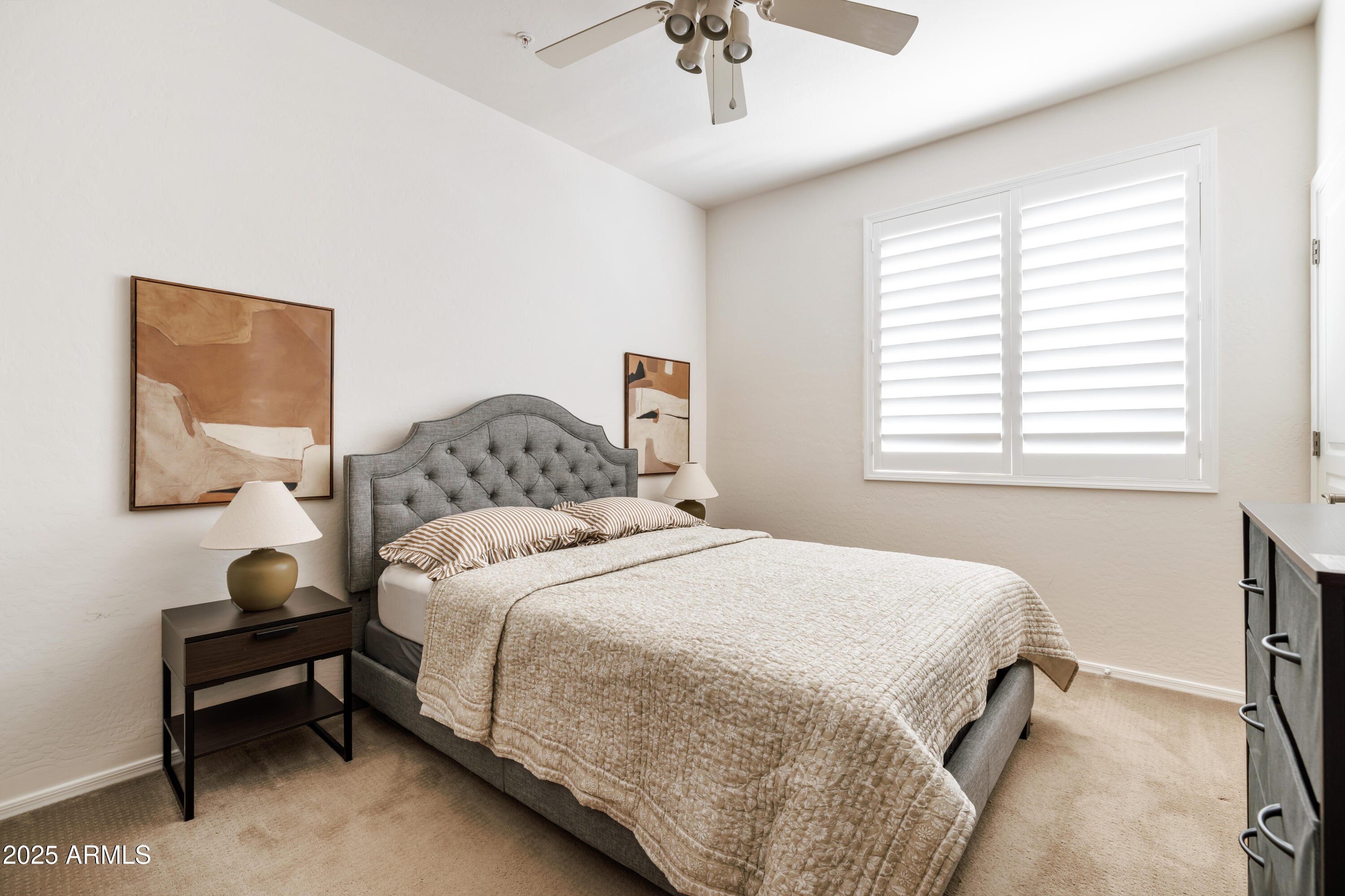 7336 E RUSTLING Pass