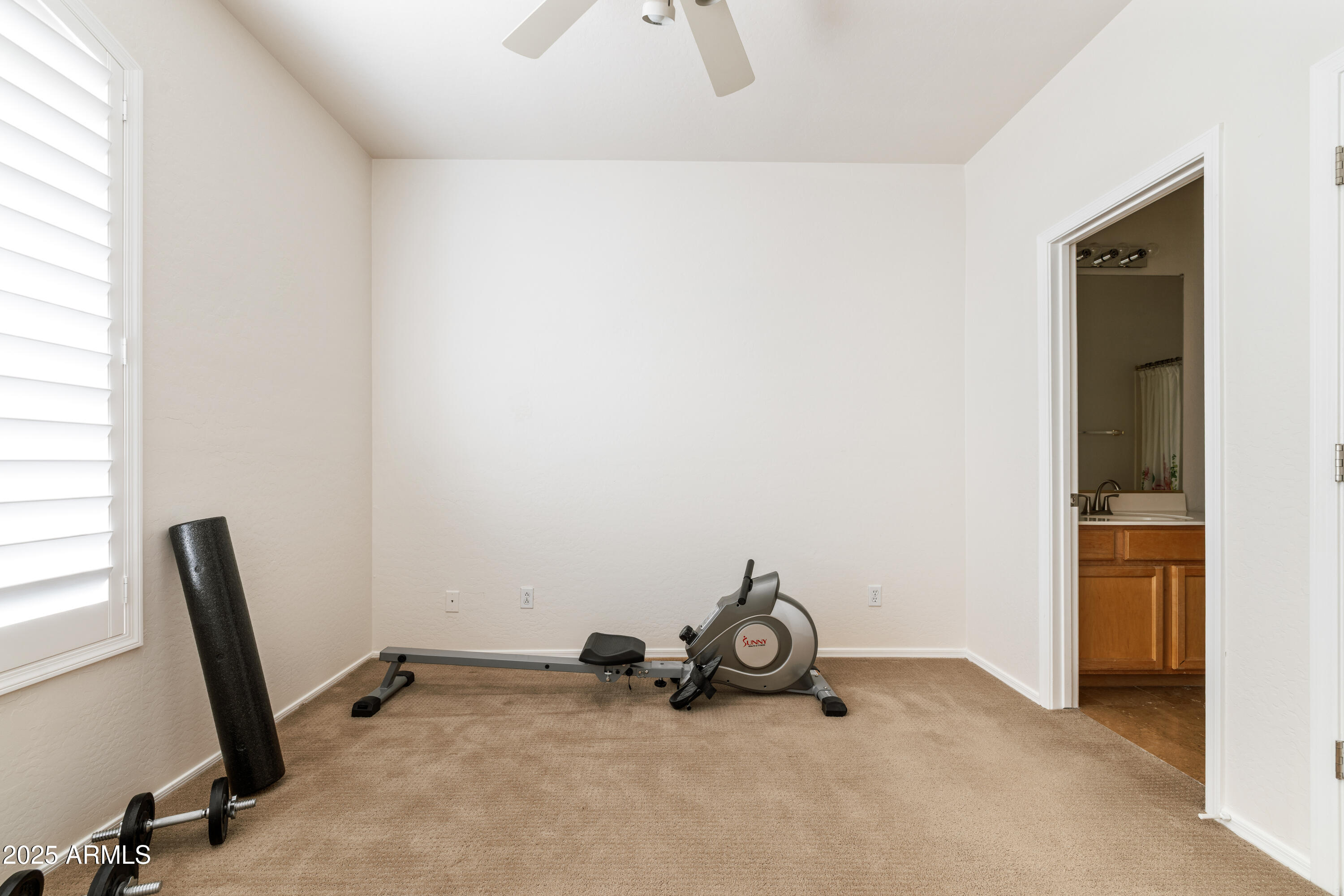 7336 E RUSTLING Pass