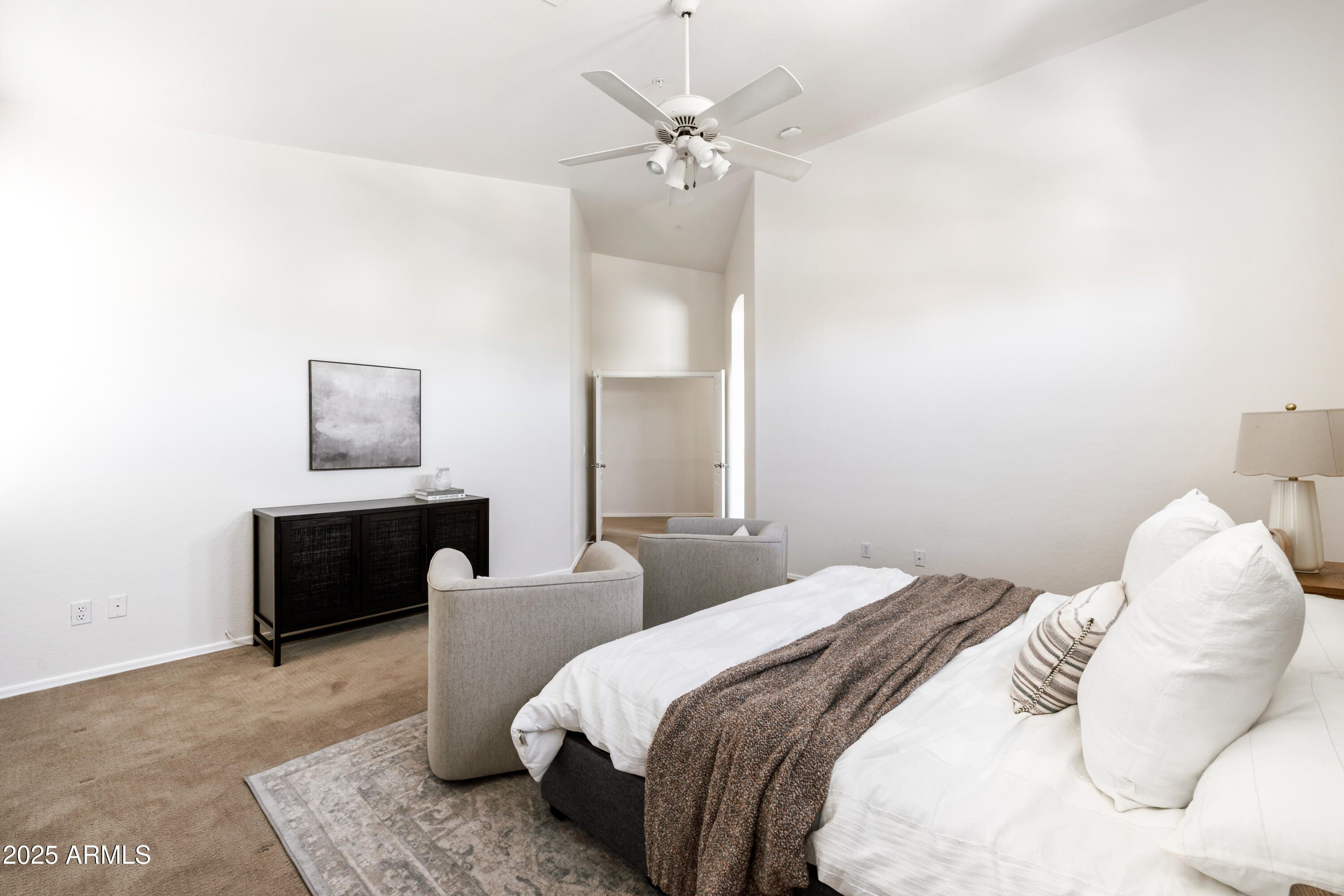 7336 E RUSTLING Pass