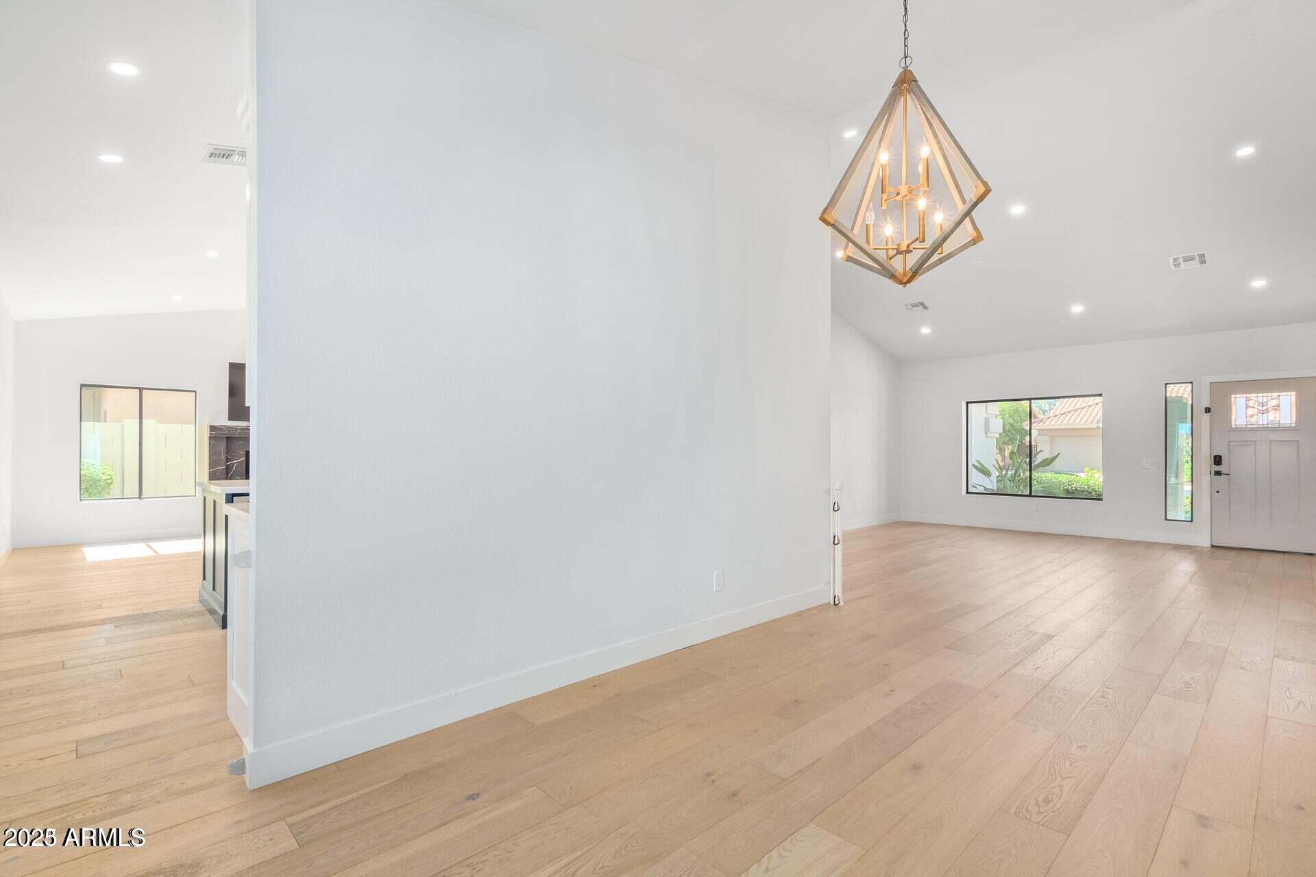 5715 E CAMPO BELLO Drive