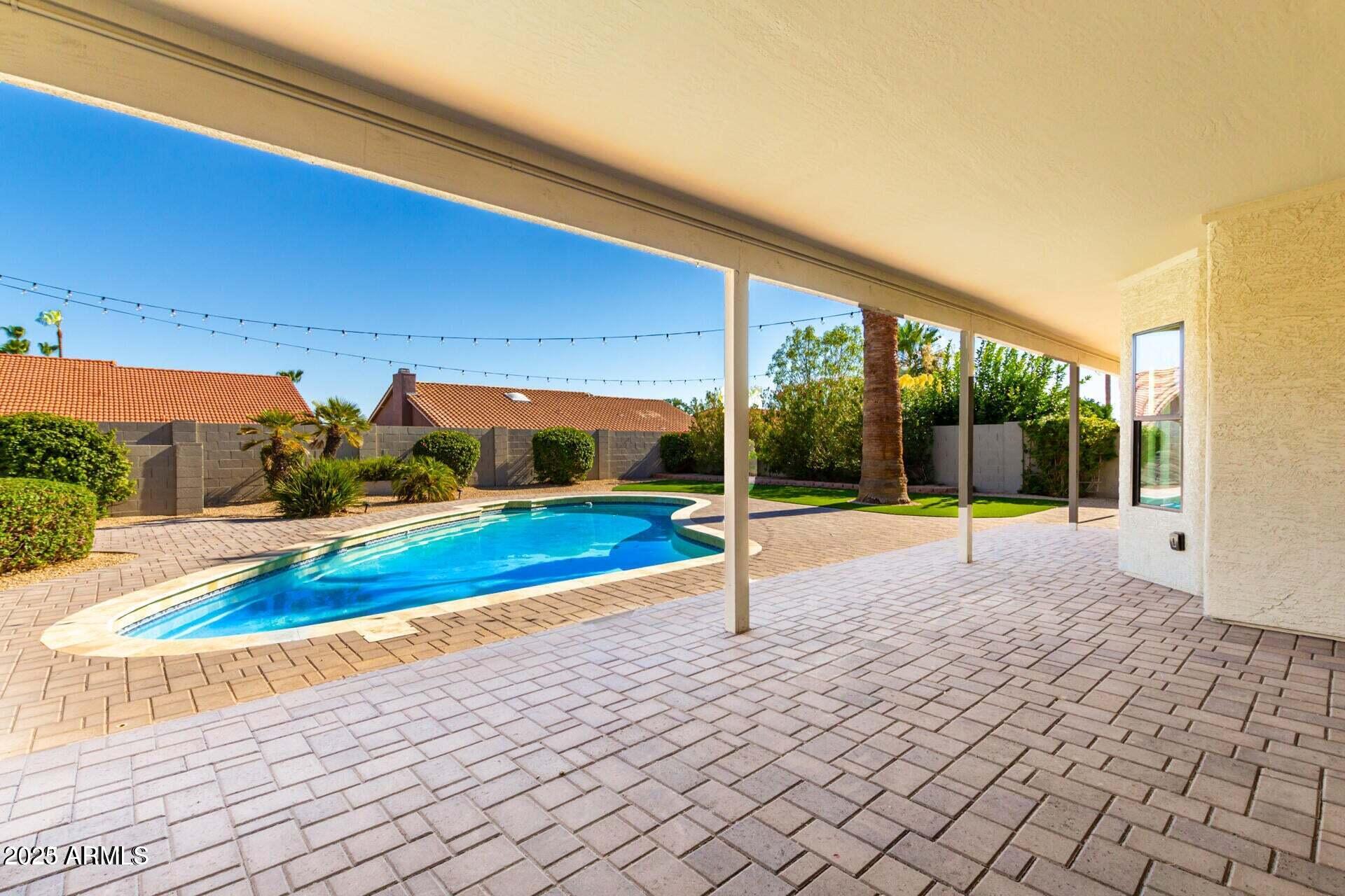 5715 E CAMPO BELLO Drive