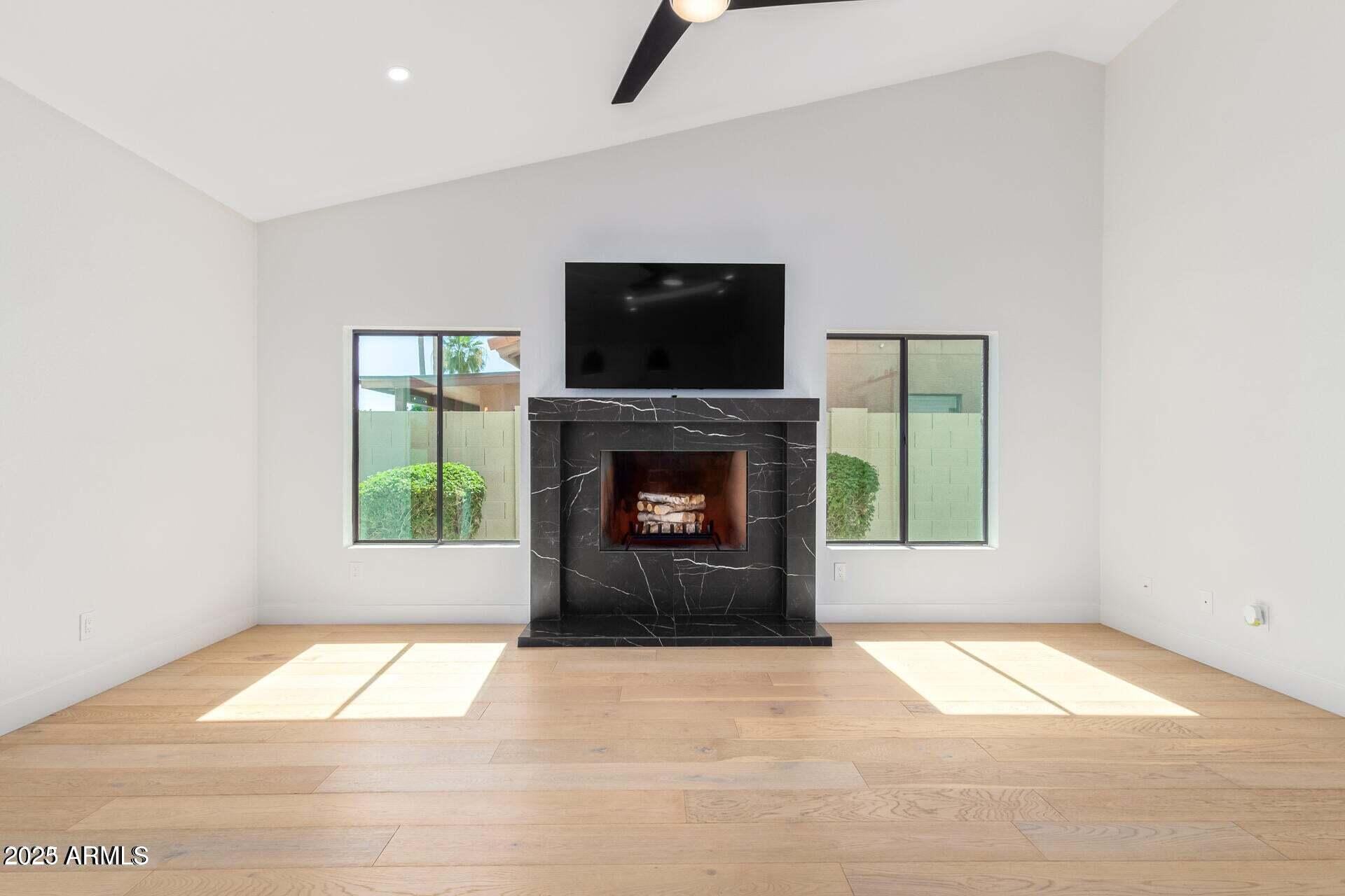 5715 E CAMPO BELLO Drive