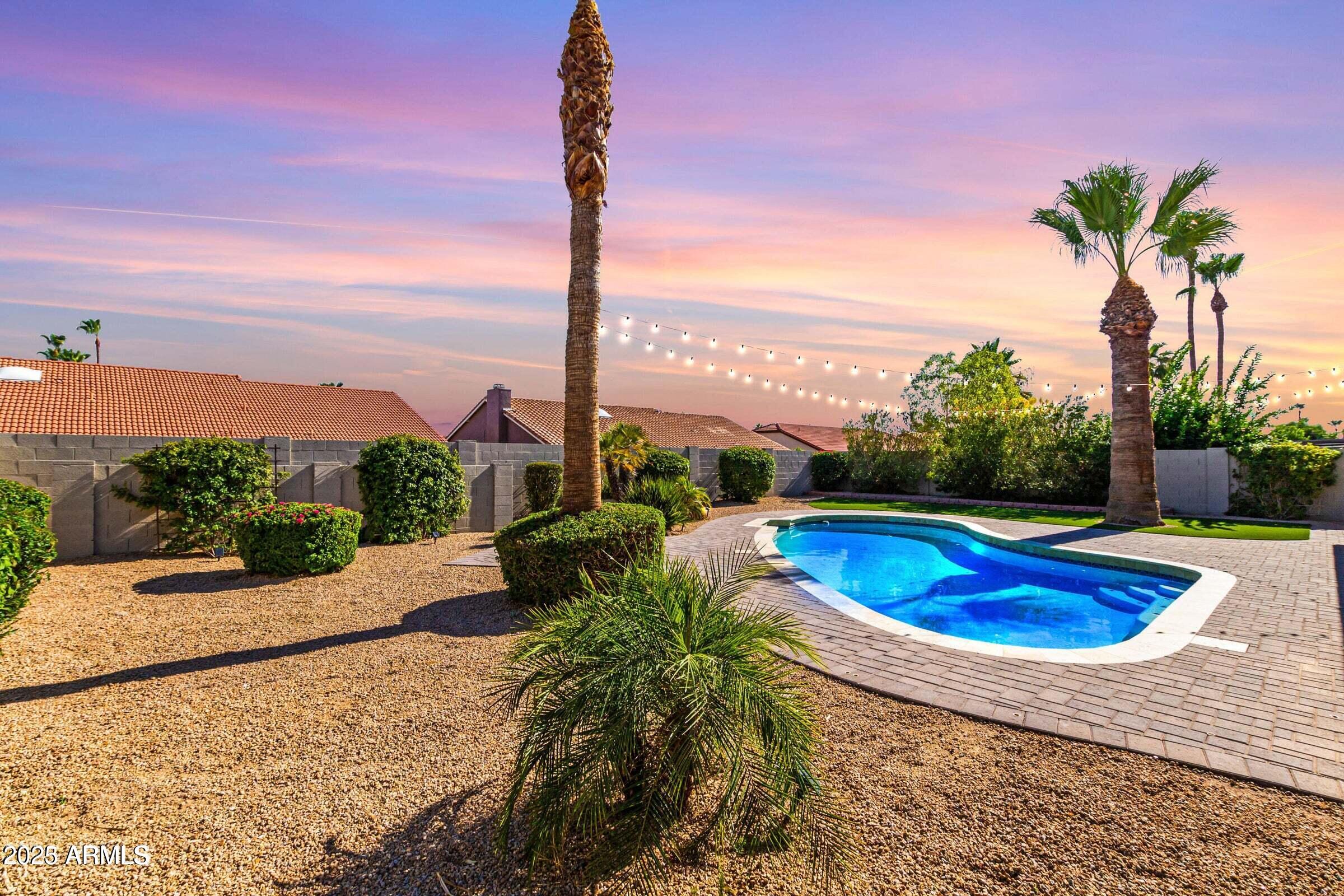 5715 E CAMPO BELLO Drive