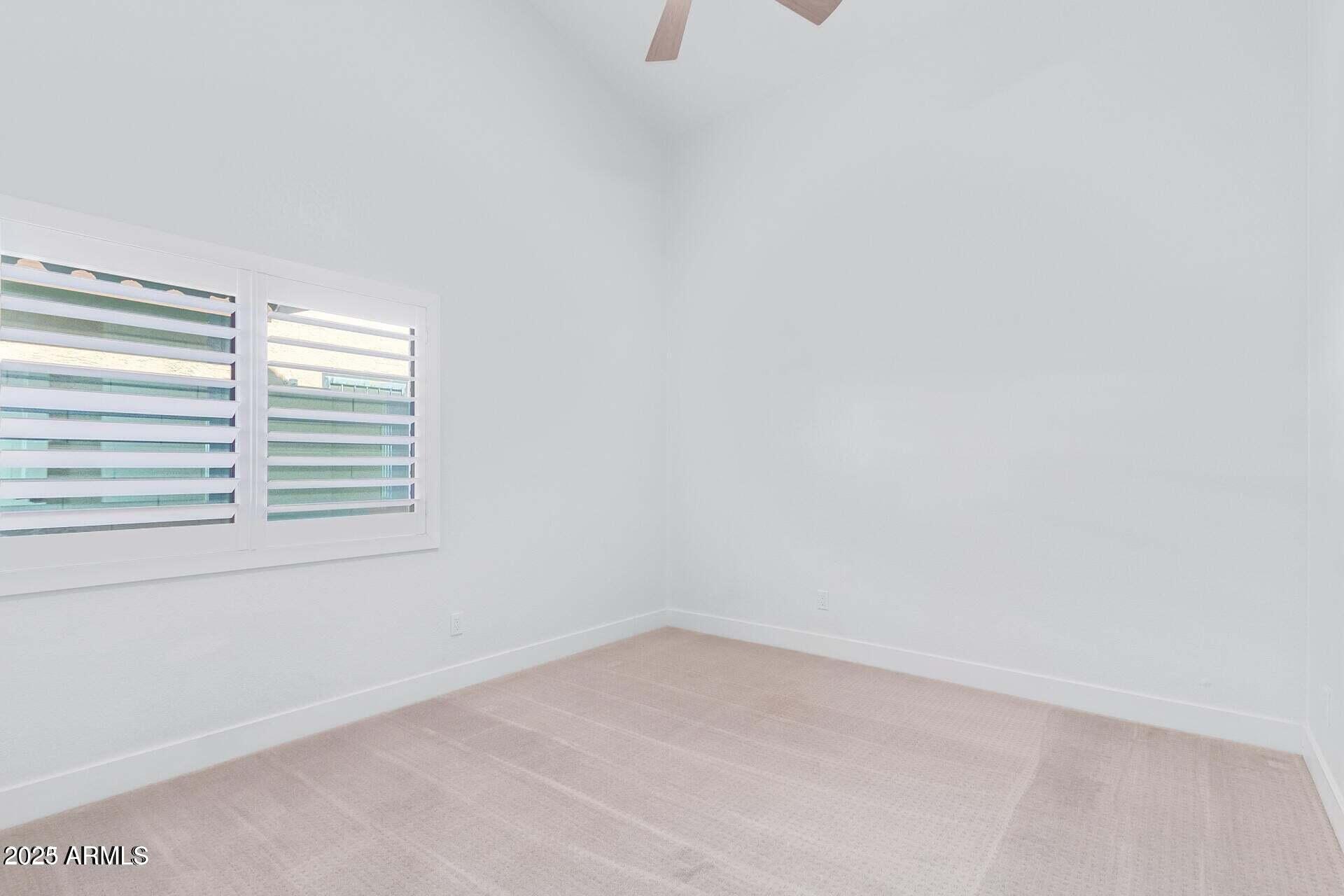 5715 E CAMPO BELLO Drive