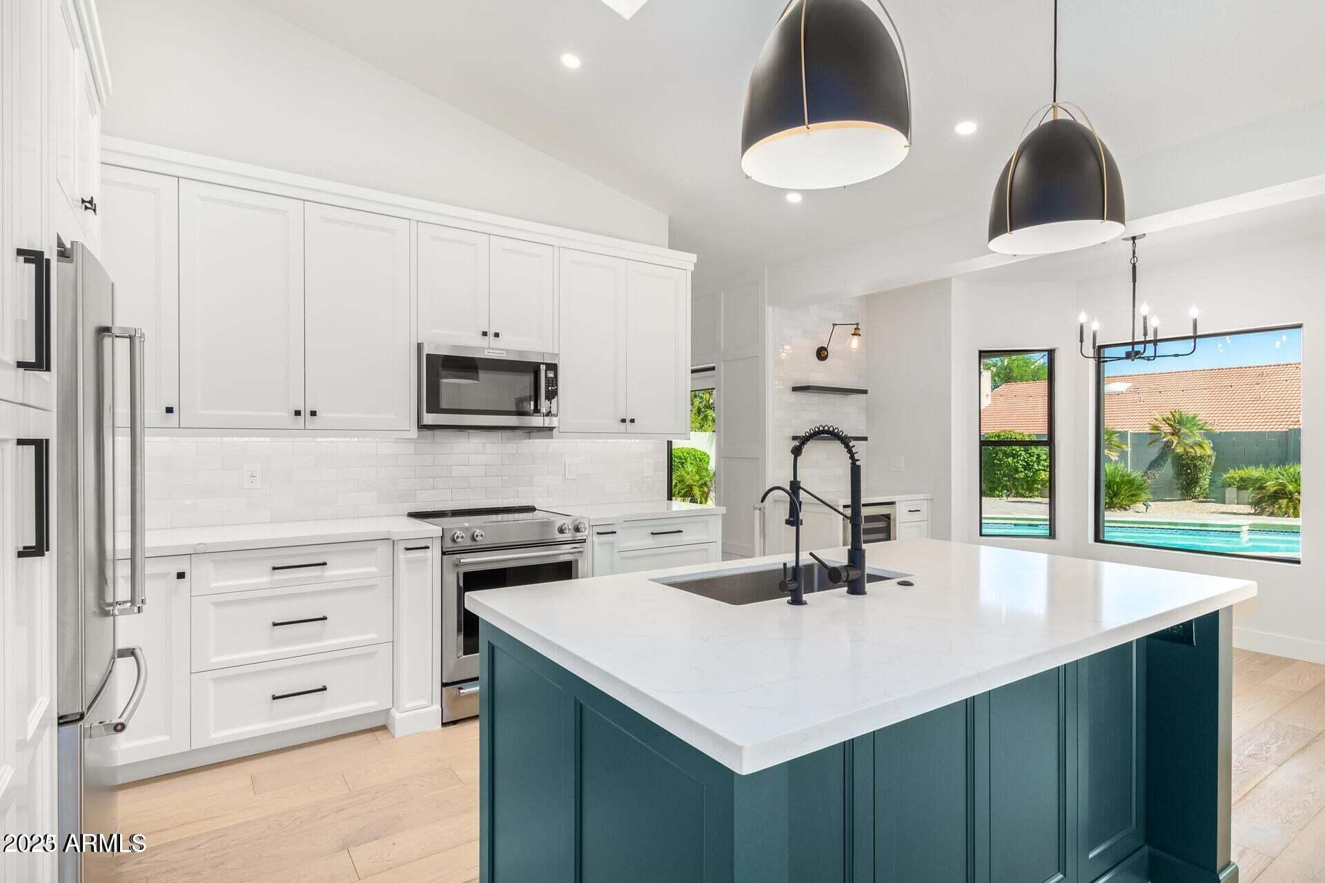 5715 E CAMPO BELLO Drive