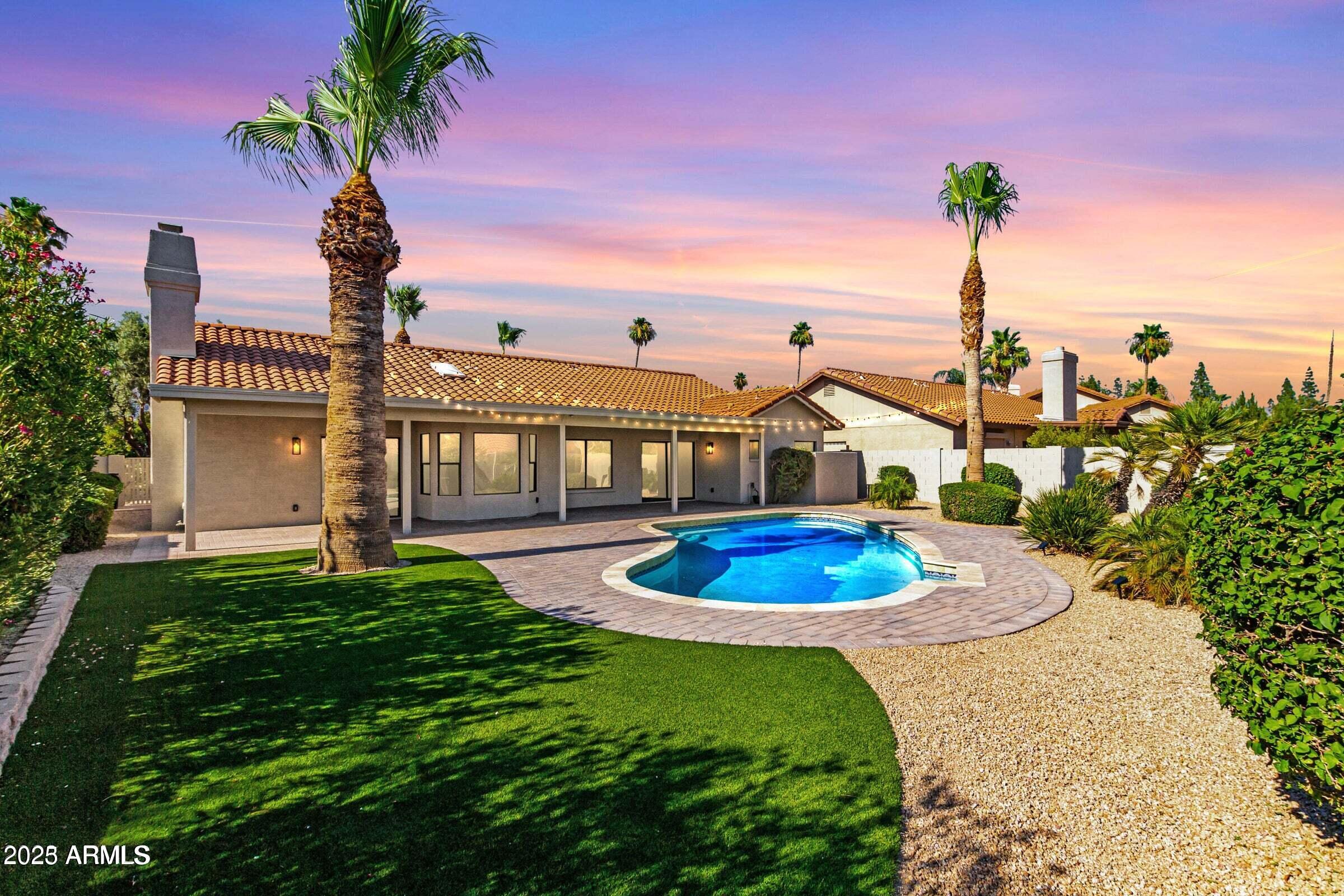 5715 E CAMPO BELLO Drive