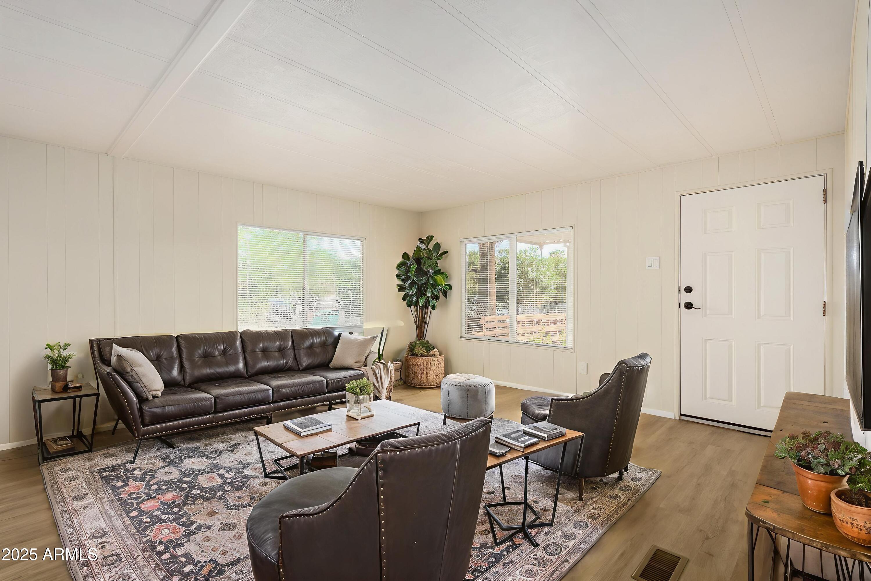 9710 E BAYWOOD Avenue