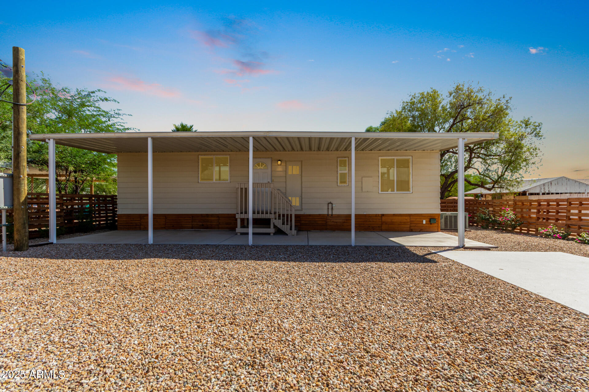 9710 E BAYWOOD Avenue