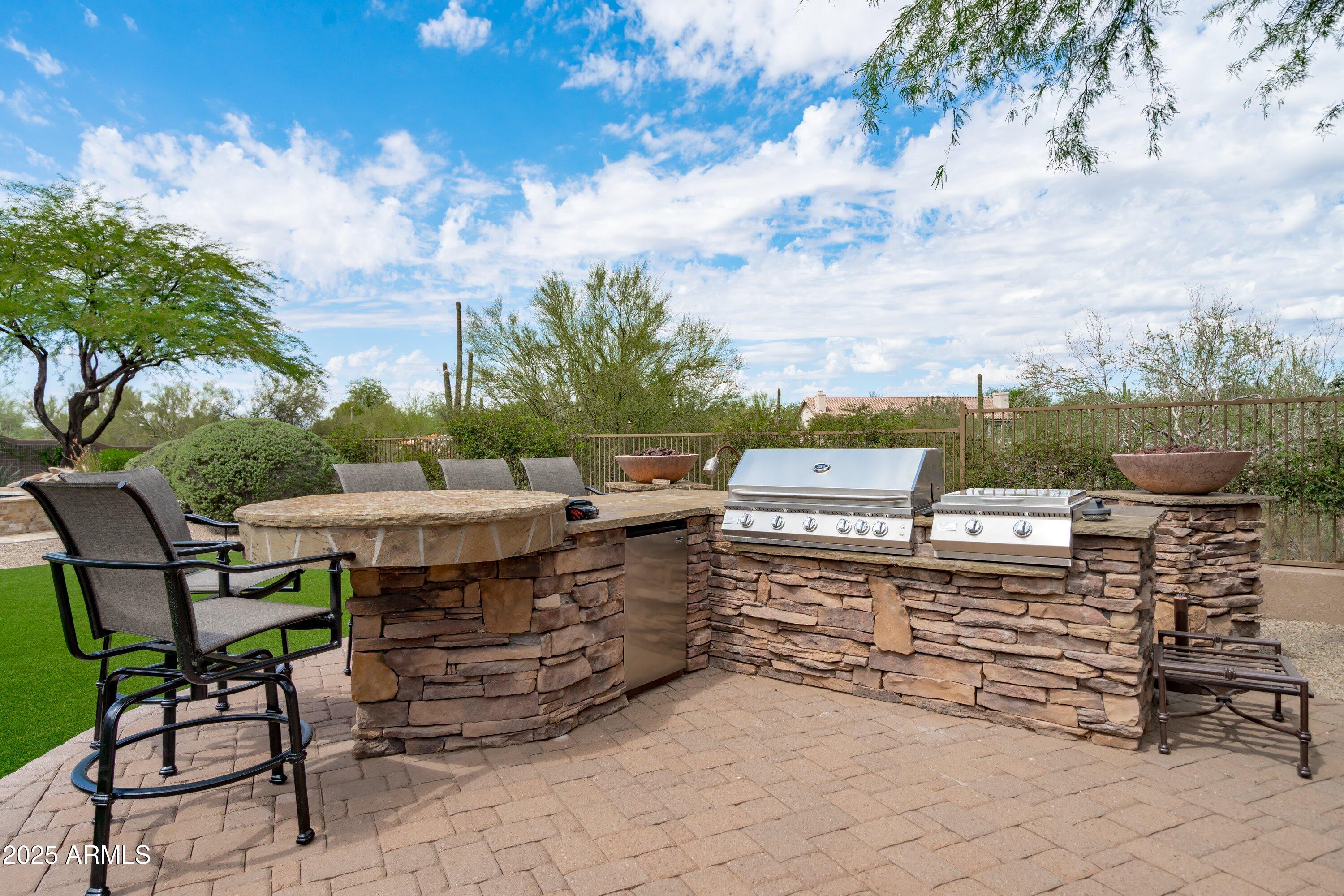 7080 E BALANCING ROCK Road