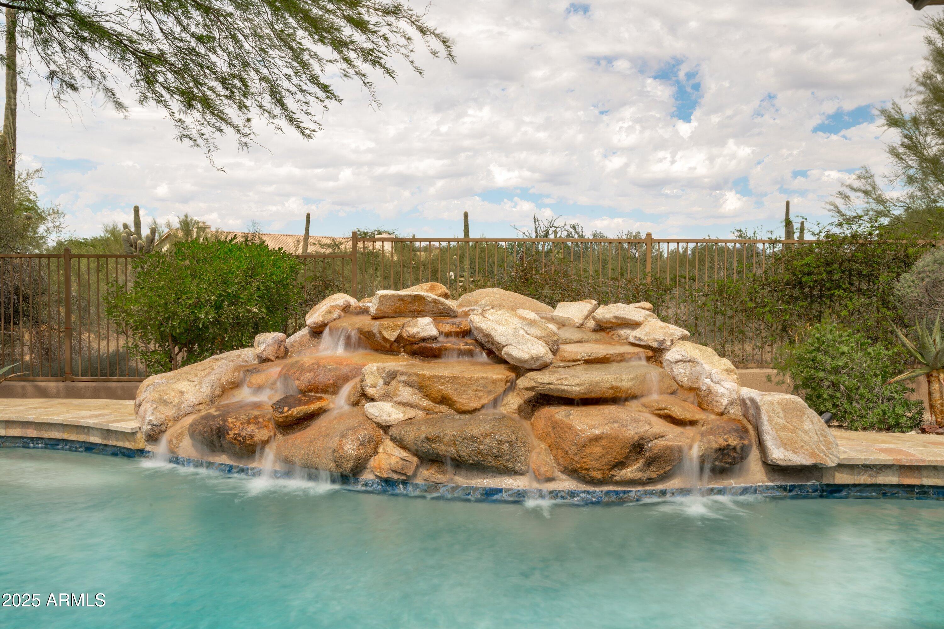 7080 E BALANCING ROCK Road