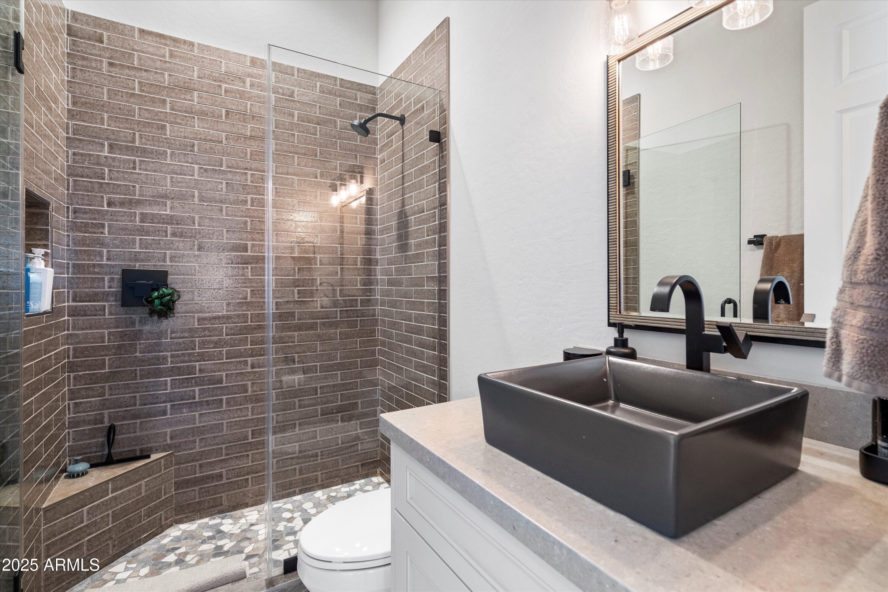 7080 E BALANCING ROCK Road