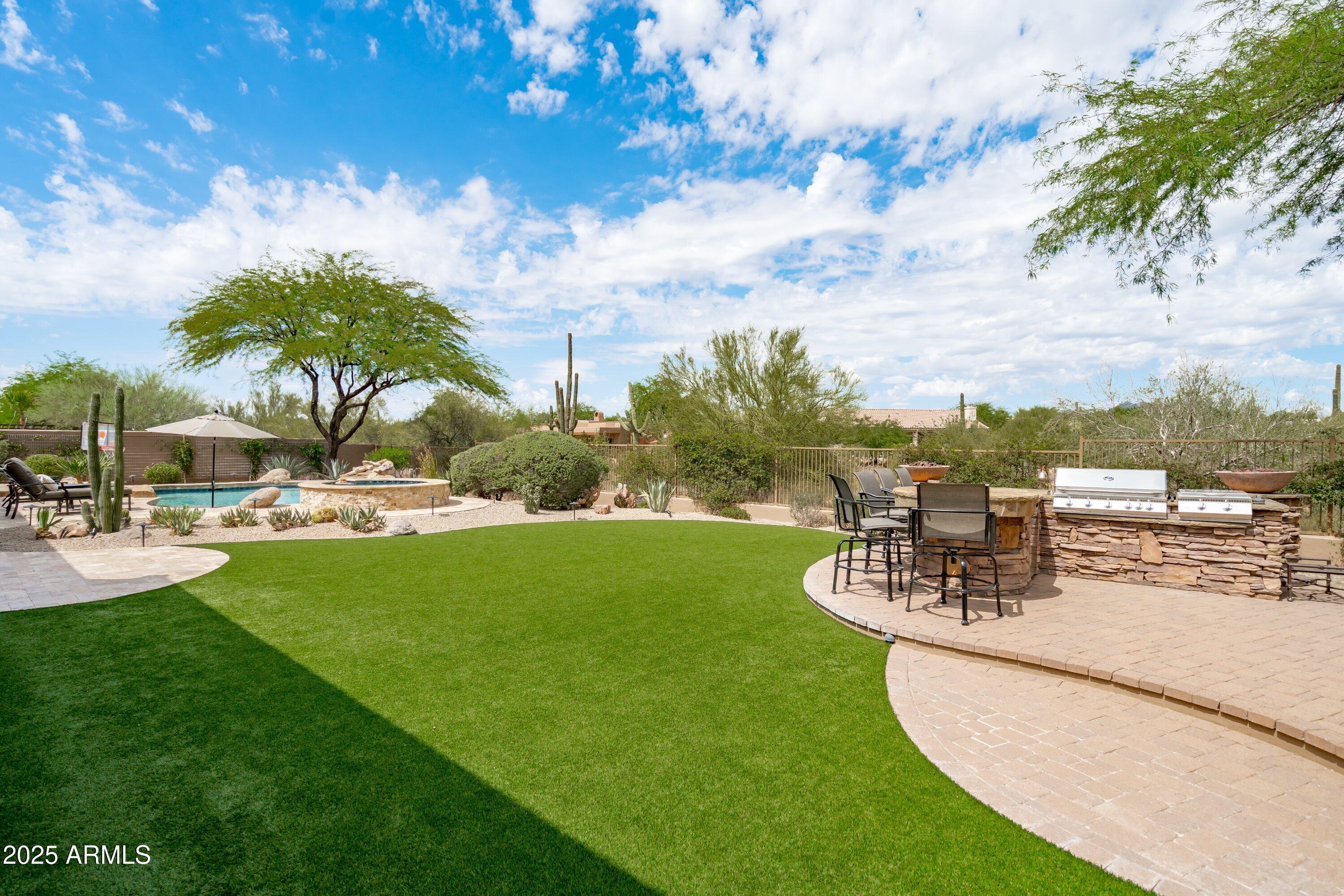 7080 E BALANCING ROCK Road