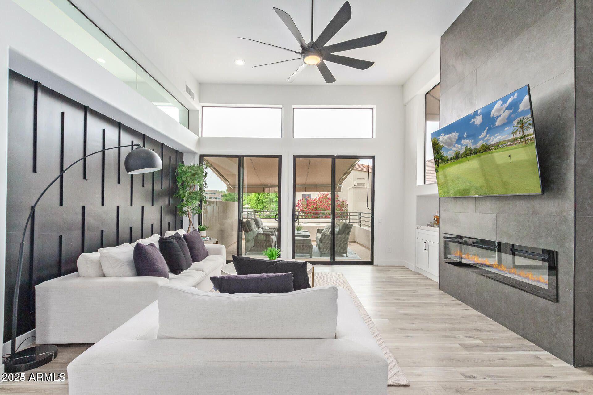 8989 N GAINEY CENTER Drive, 231