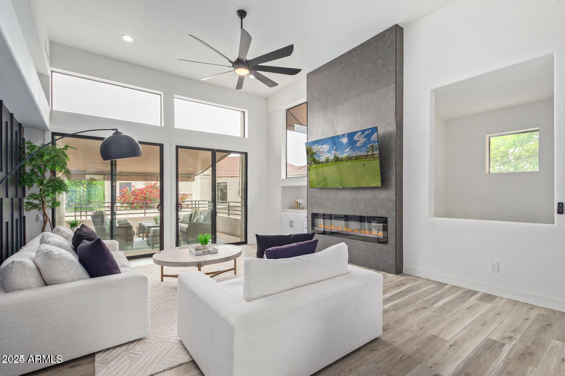 8989 N GAINEY CENTER Drive, 231
