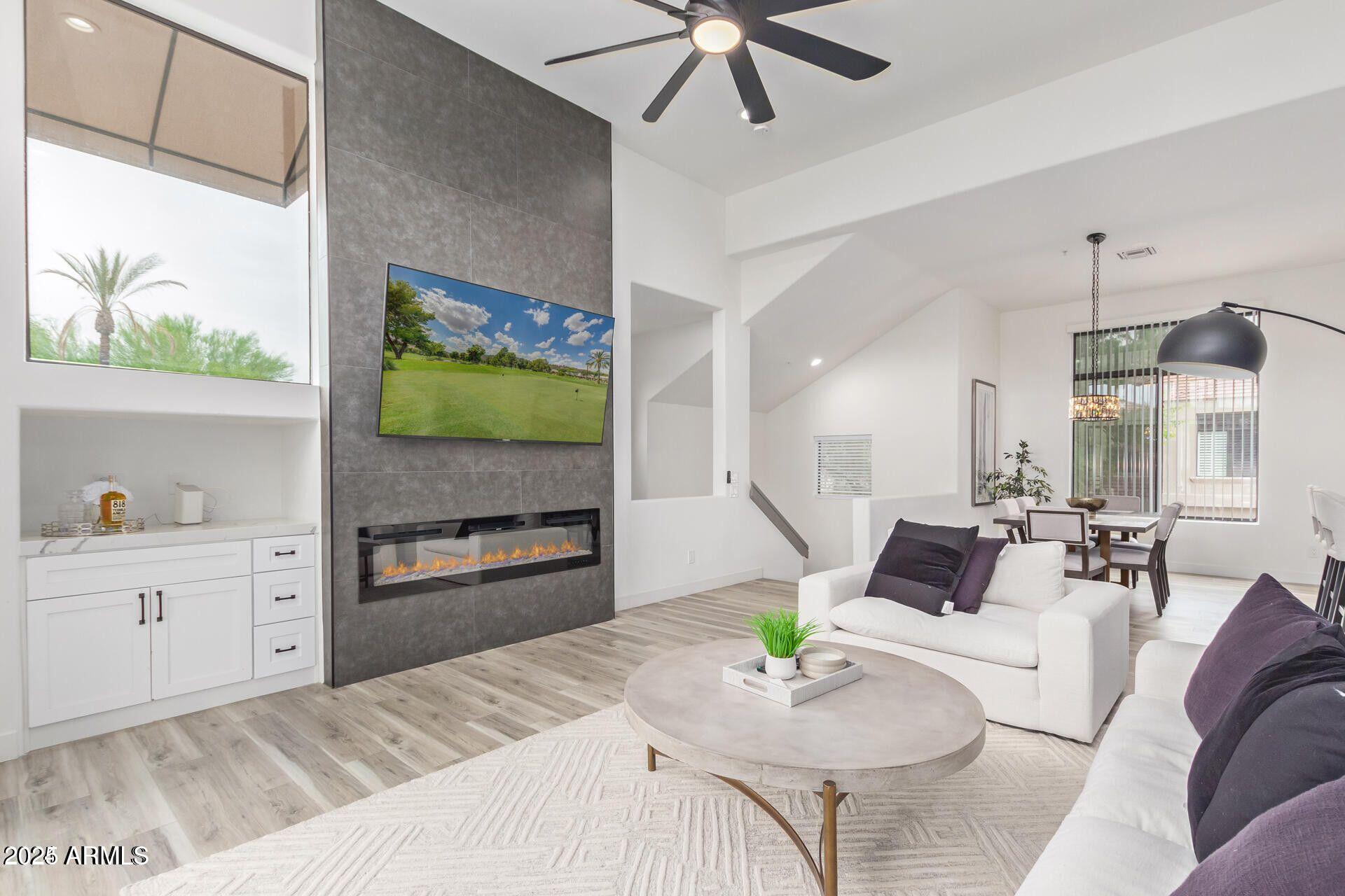 8989 N GAINEY CENTER Drive, 231